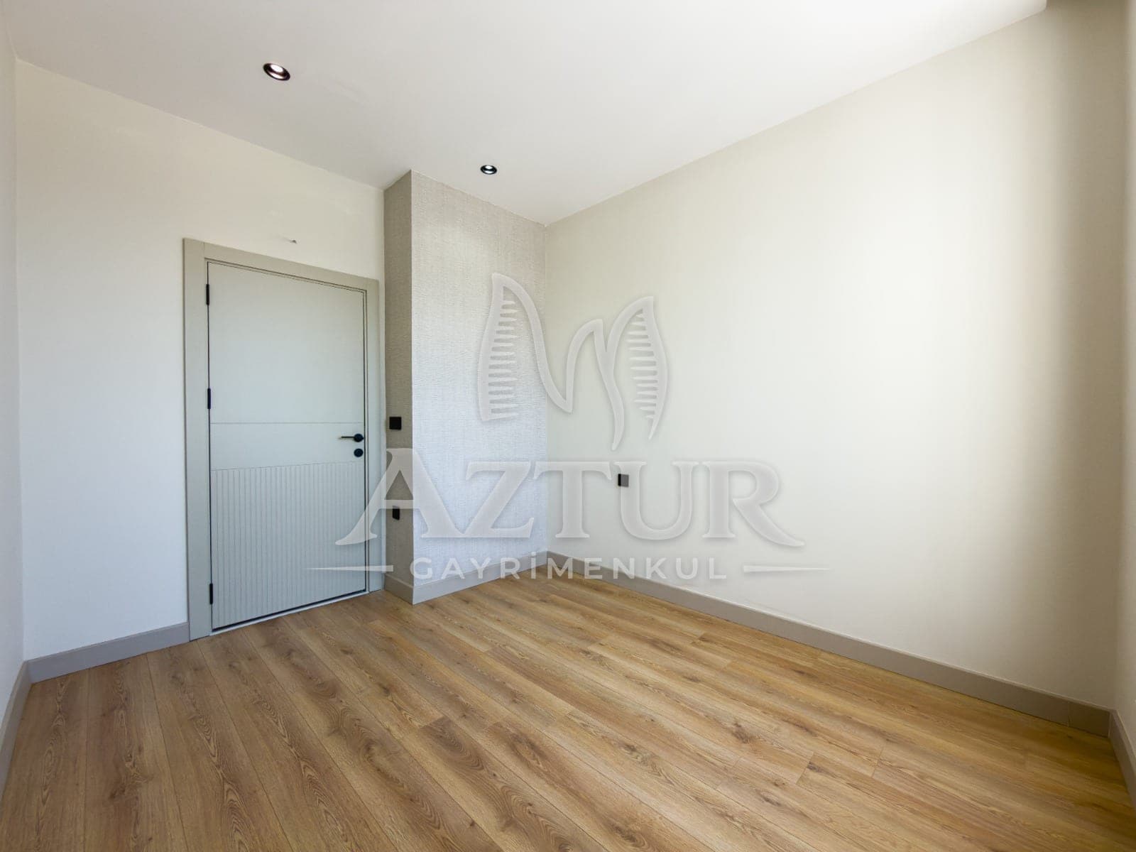 FEVZİ ÇAKMAK'TA TRAMVAY CADDE ÜZERİ LÜKS YAPIM 2+1 SATILIK DAİRE