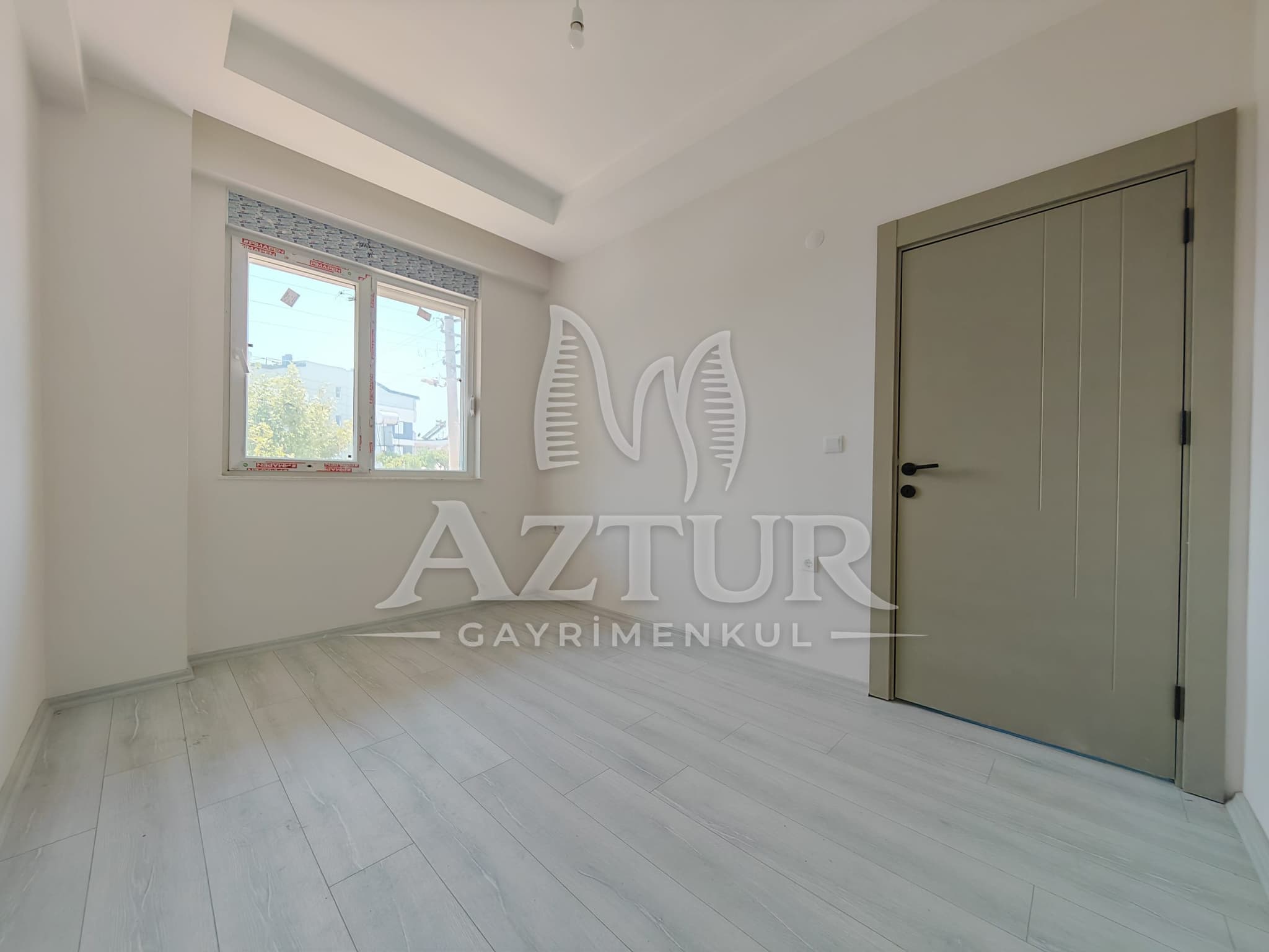 ÇAMLIBEL'DE ARAKAT AÇIK MUTFAK 1+1 SATILIK DAİRE
