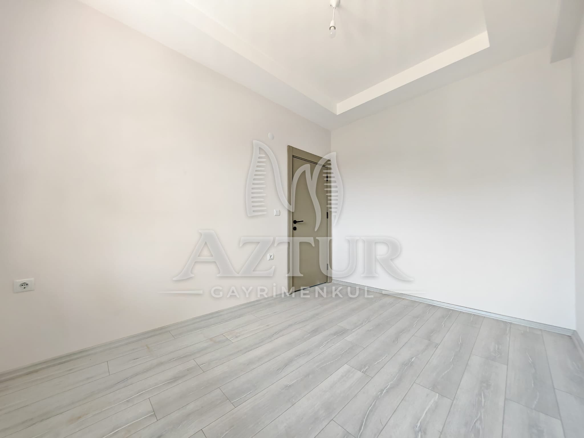 ÇAMLIBEL'DE ARAKAT AÇIK MUTFAK 1+1 SATILIK DAİRE
