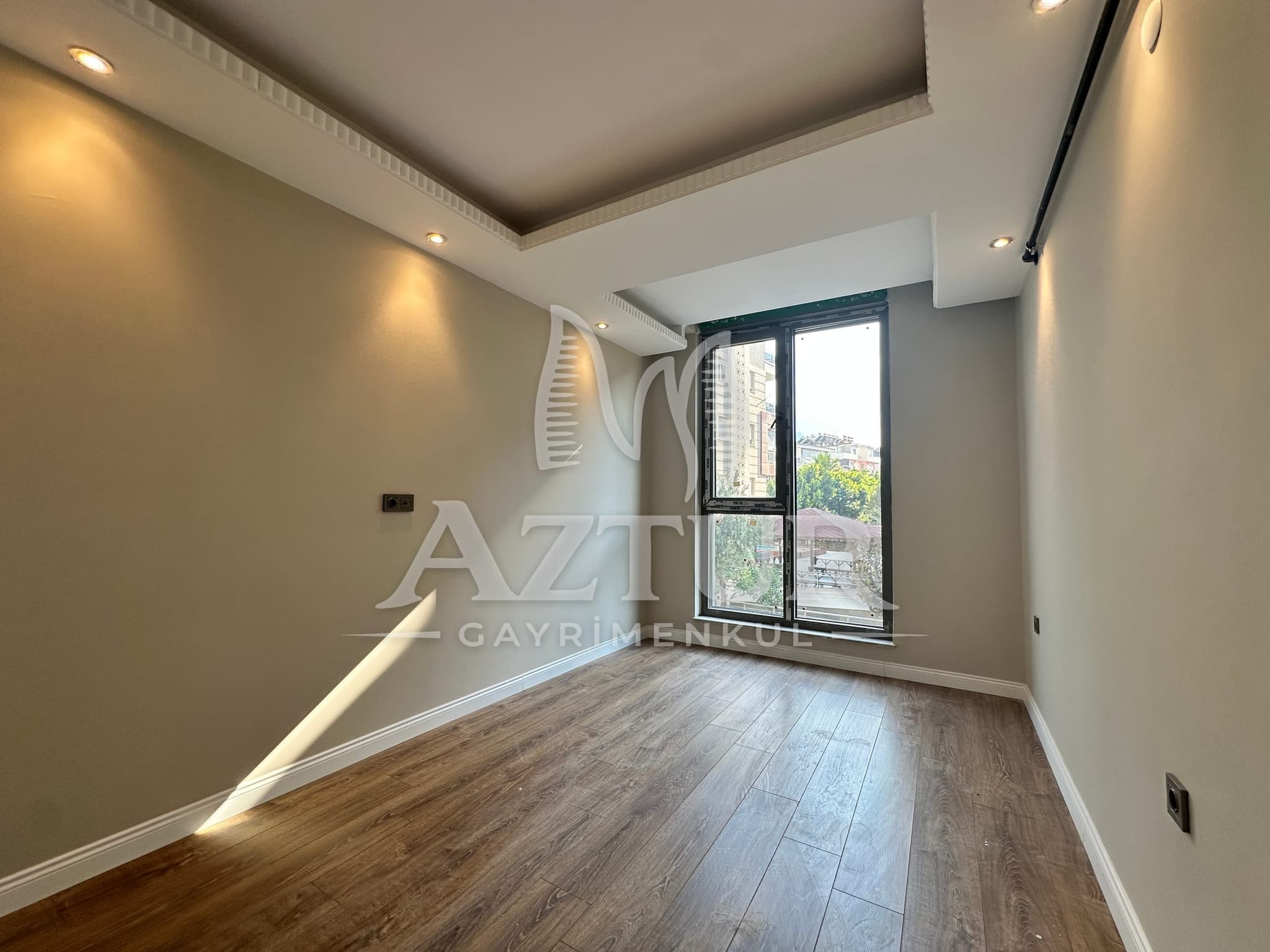 HURMA'DA TEK BLOKLU SİTE İÇERİSİNDE 3+1 SATILIK DAİRE
