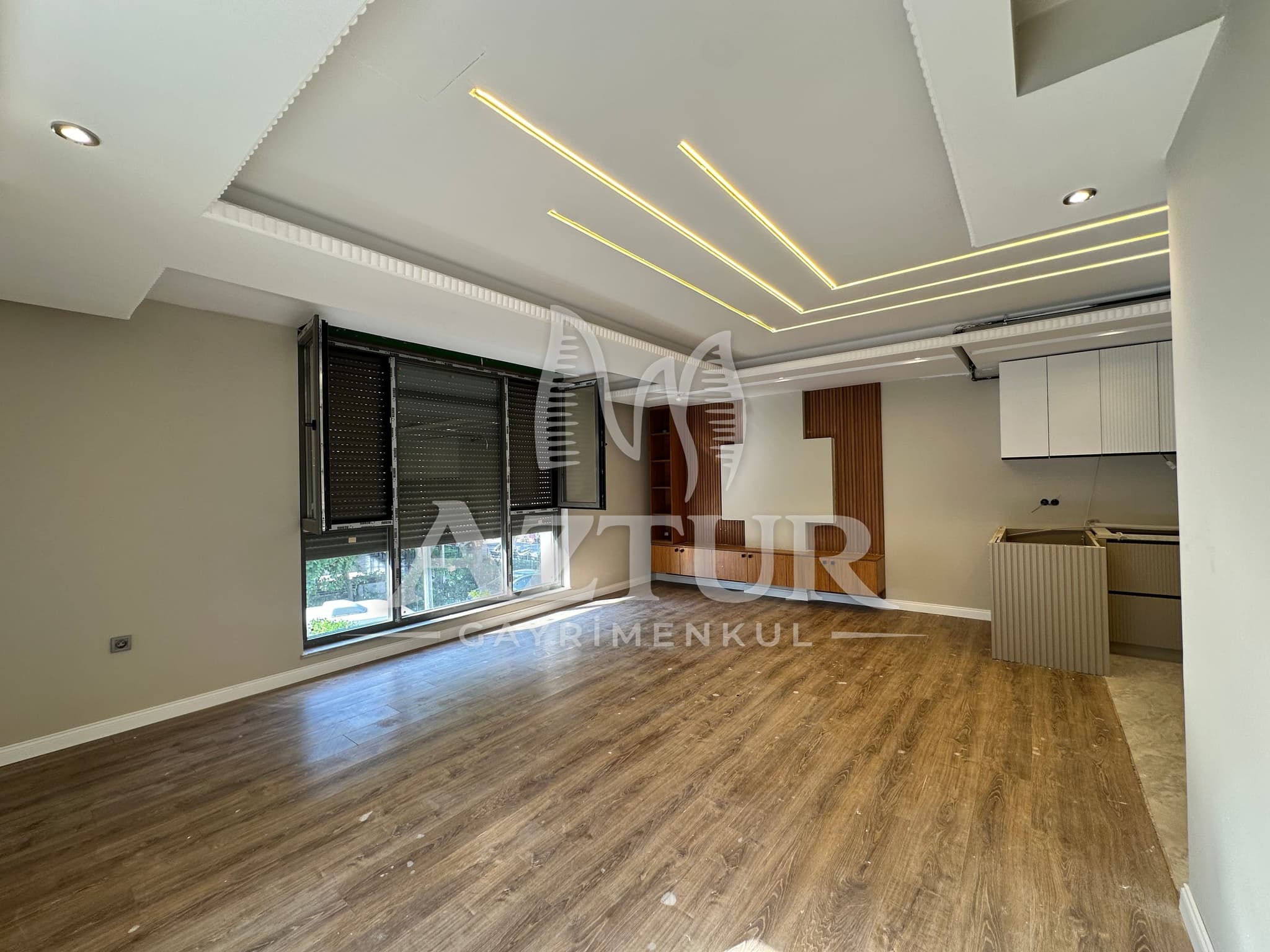HURMA'DA TEK BLOKLU SİTE İÇERİSİNDE 3+1 SATILIK DAİRE