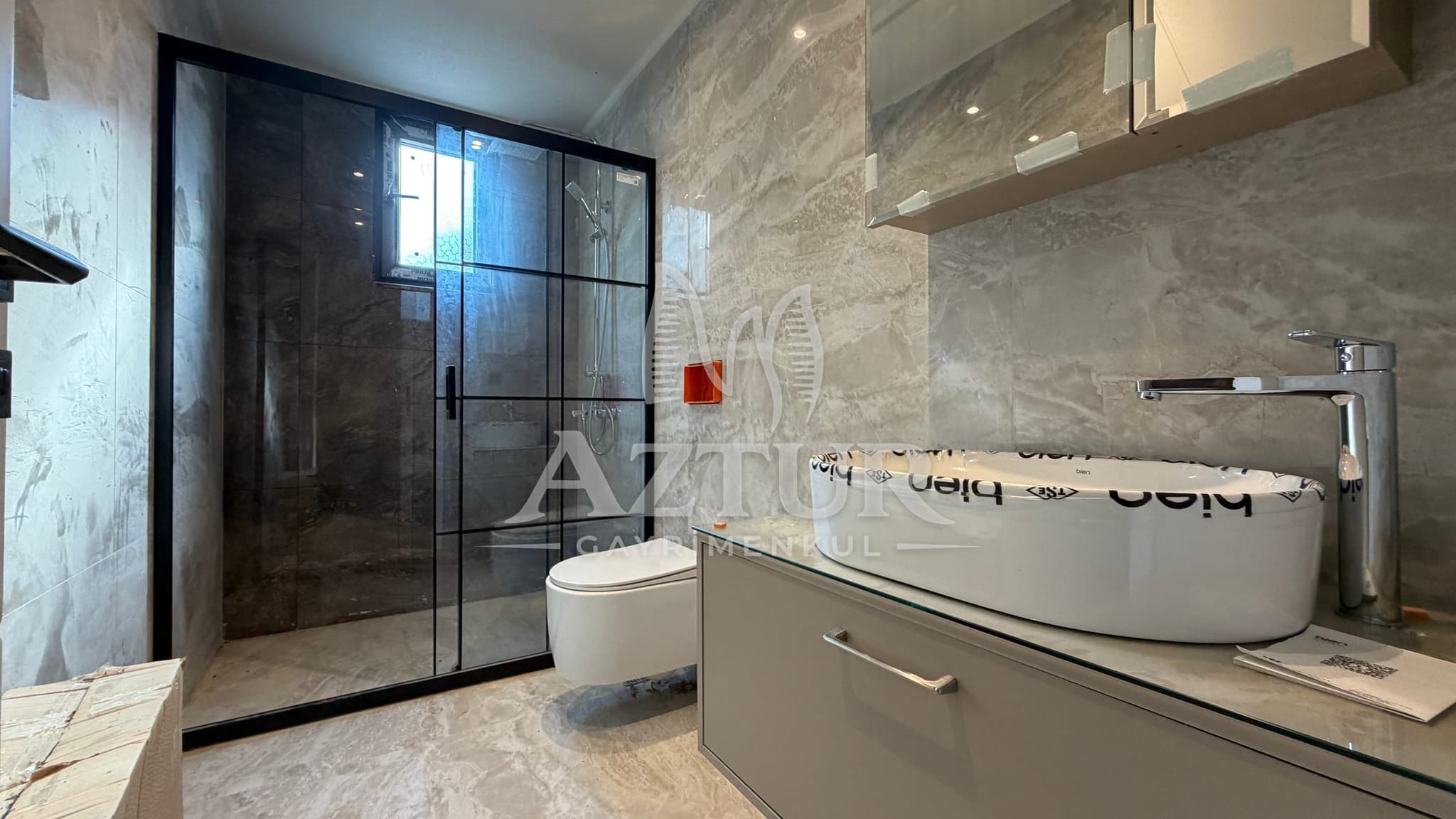 HURMA'DA TEK BLOKLU SİTE İÇERİSİNDE 3+1 SATILIK DAİRE