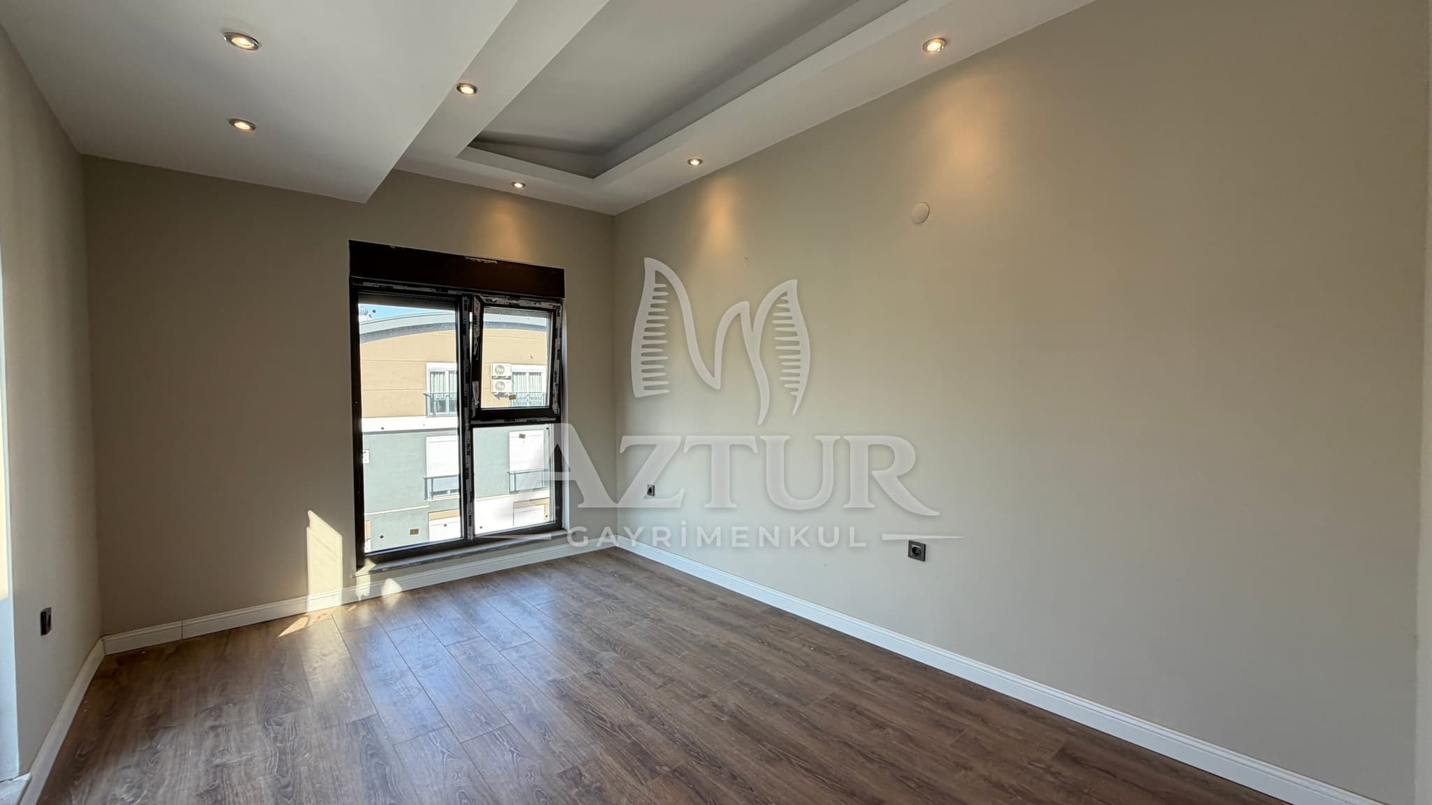 HURMA'DA TEK BLOKLU SİTE İÇERİSİNDE DUBLEKS 4+1 SATILIK DAİRE