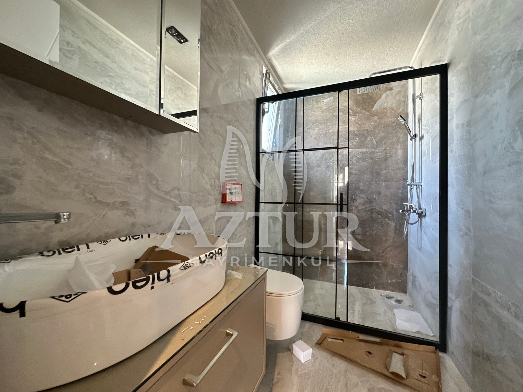 HURMA'DA TEK BLOKLU SİTE İÇERİSİNDE DUBLEKS 4+1 SATILIK DAİRE