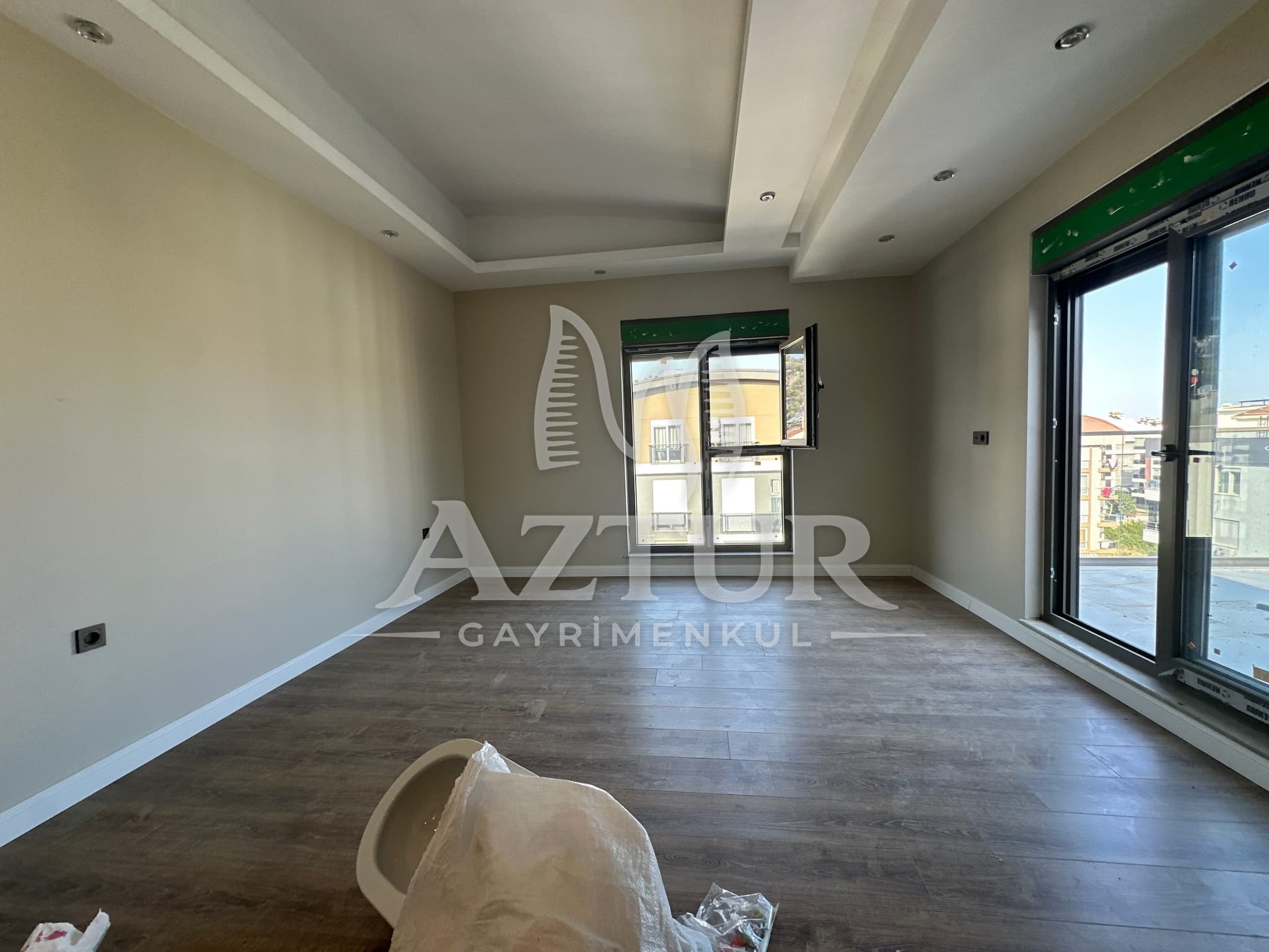 HURMA'DA TEK BLOKLU SİTE İÇERİSİNDE DUBLEKS 4+1 SATILIK DAİRE