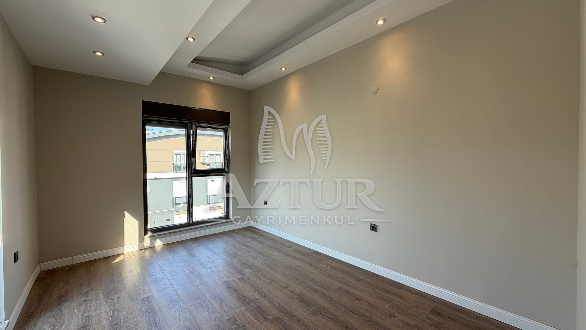 HURMA'DA TEK BLOKLU SİTE İÇERİSİNDE DUBLEKS 4+1 SATILIK DAİRE