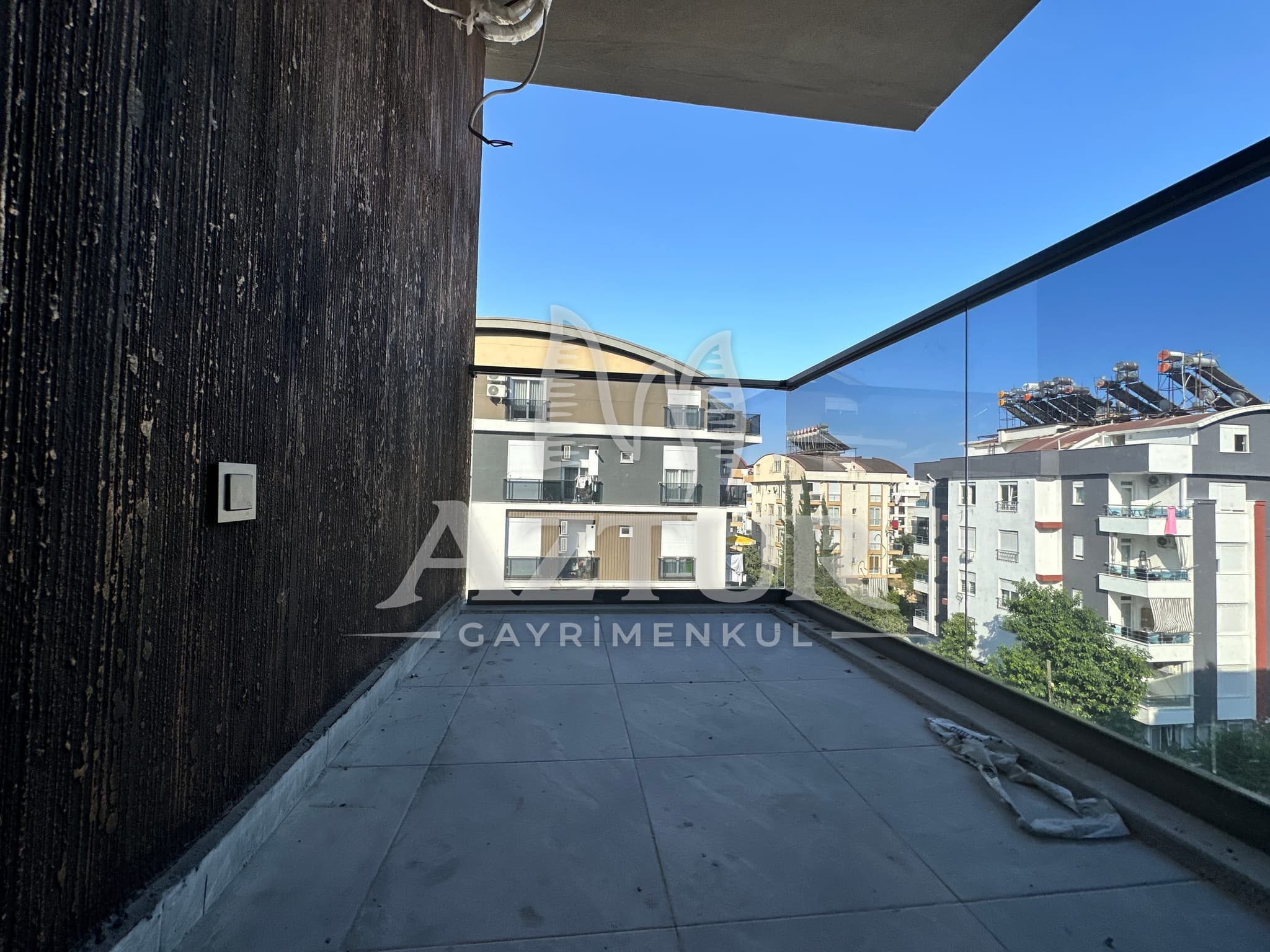 HURMA'DA TEK BLOKLU SİTE İÇERİSİNDE DUBLEKS 4+1 SATILIK DAİRE