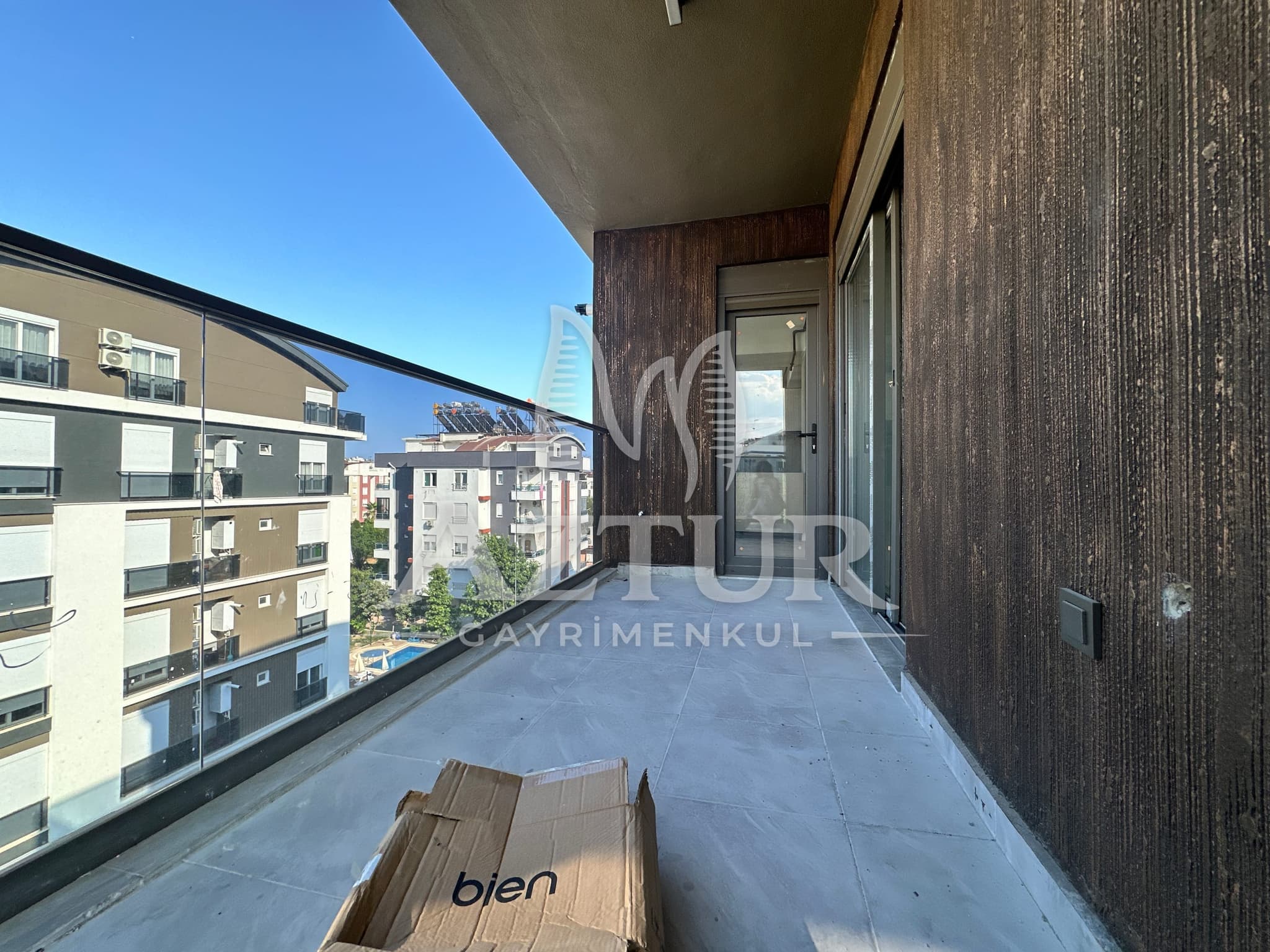 HURMA'DA TEK BLOKLU SİTE İÇERİSİNDE DUBLEKS 4+1 SATILIK DAİRE
