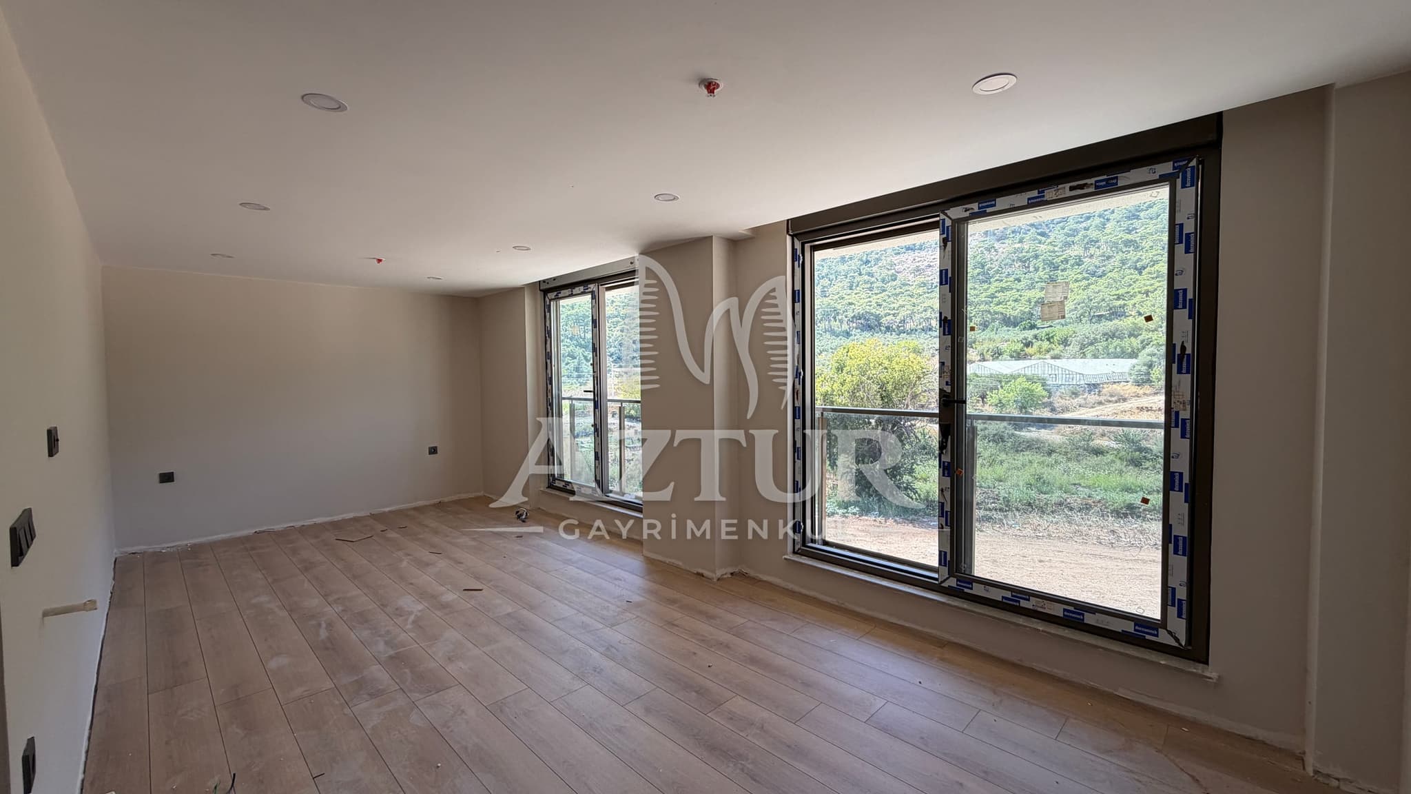 SARISU'DA HAVUZLU SİTE İÇERİSİNDE 1+1 SATILIK DAİRE