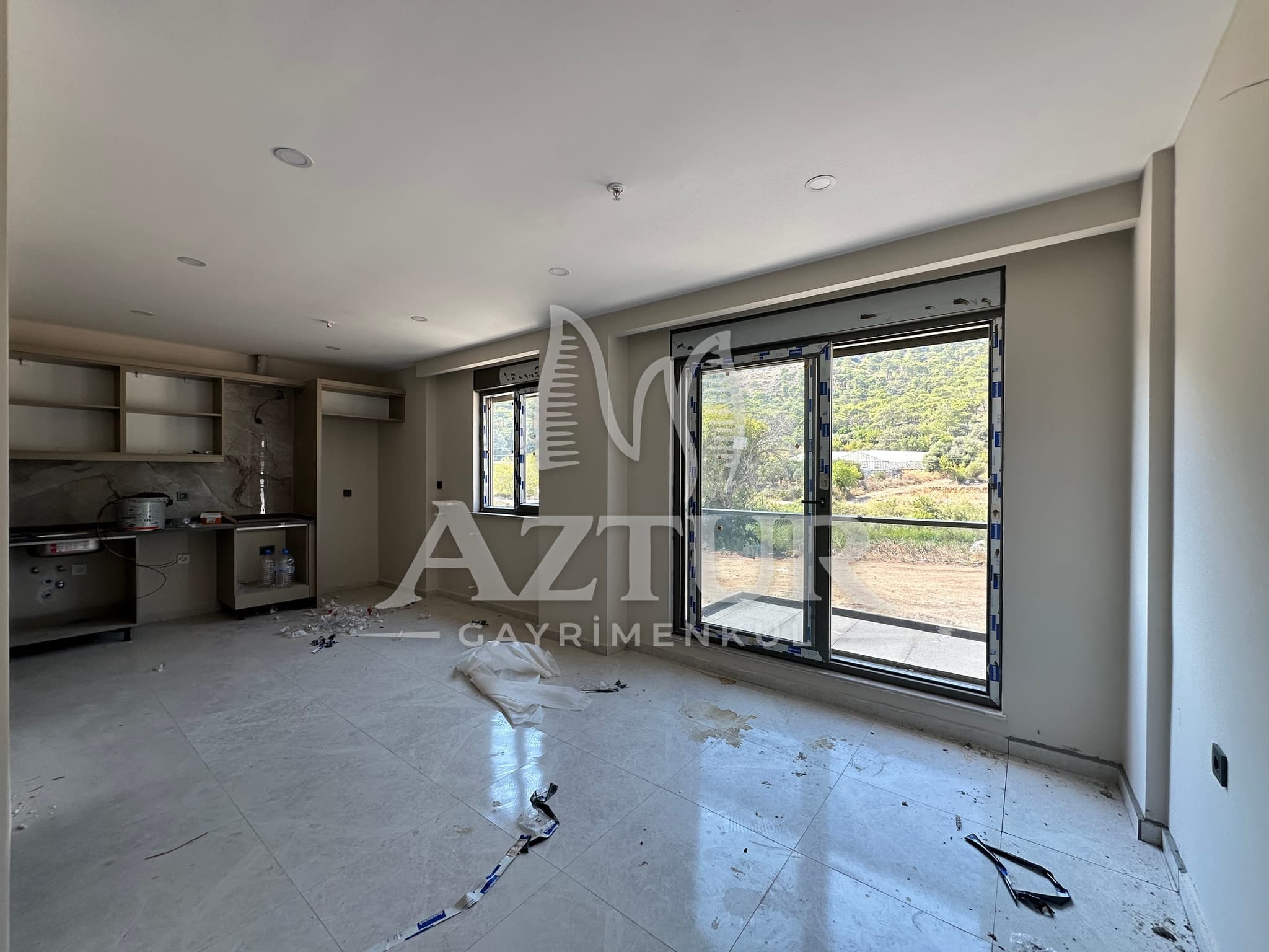 SARISU'DA HAVUZLU SİTE İÇERİSİNDE 1+1 SATILIK DAİRE