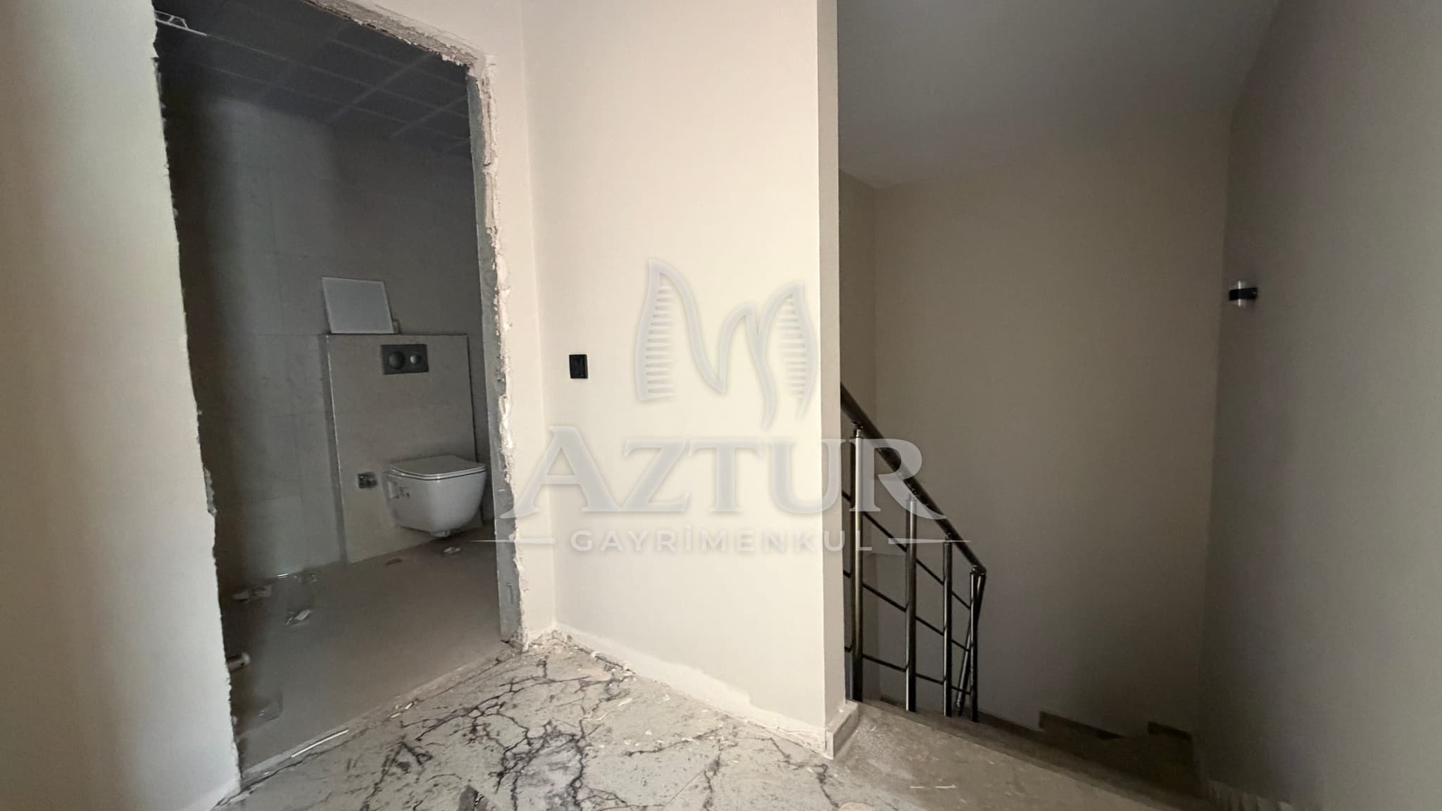 SARISU'DA HAVUZLU SİTE İÇERİSİNDE 1+1 SATILIK DAİRE