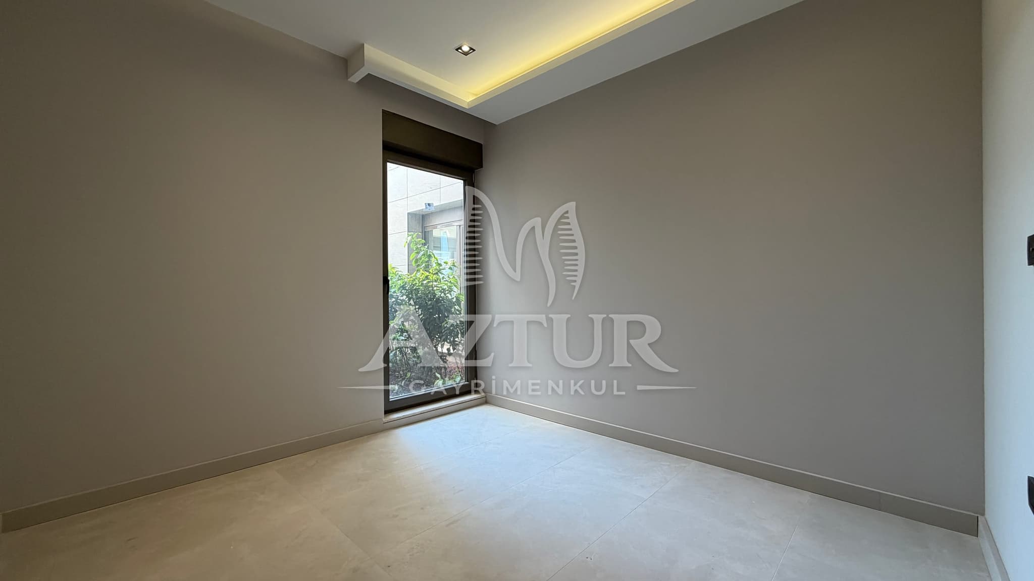 MOLLA YUSUF VİLLALAR BÖLGESİNDE ÖZEL BAHÇELİ 2+1 SATILIK DAİRE