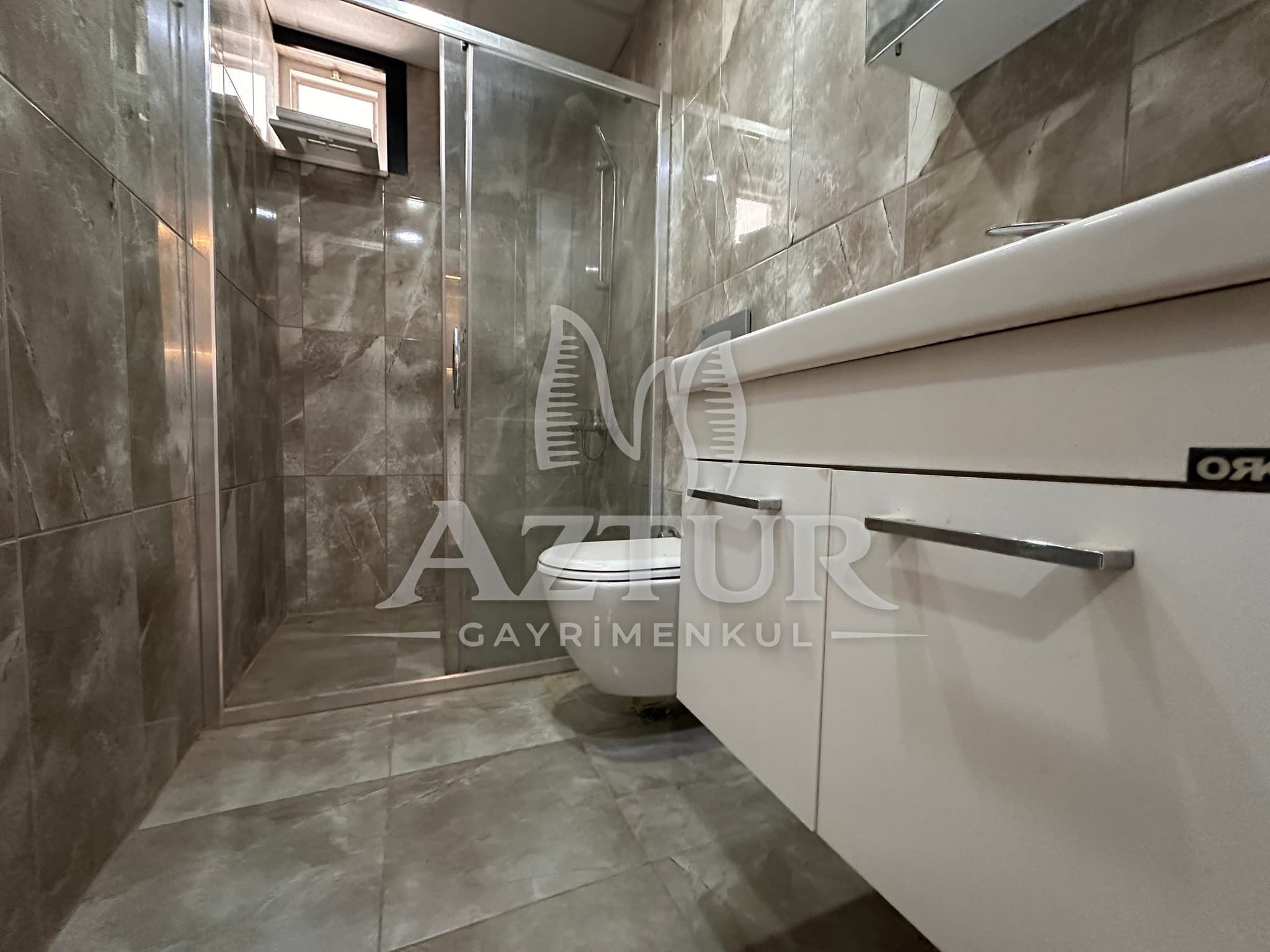 SARISU'DA HAVUZLU SİTE İÇERİSİNDE FULL TADİLATLI 1+1 SATILIK DAİRE