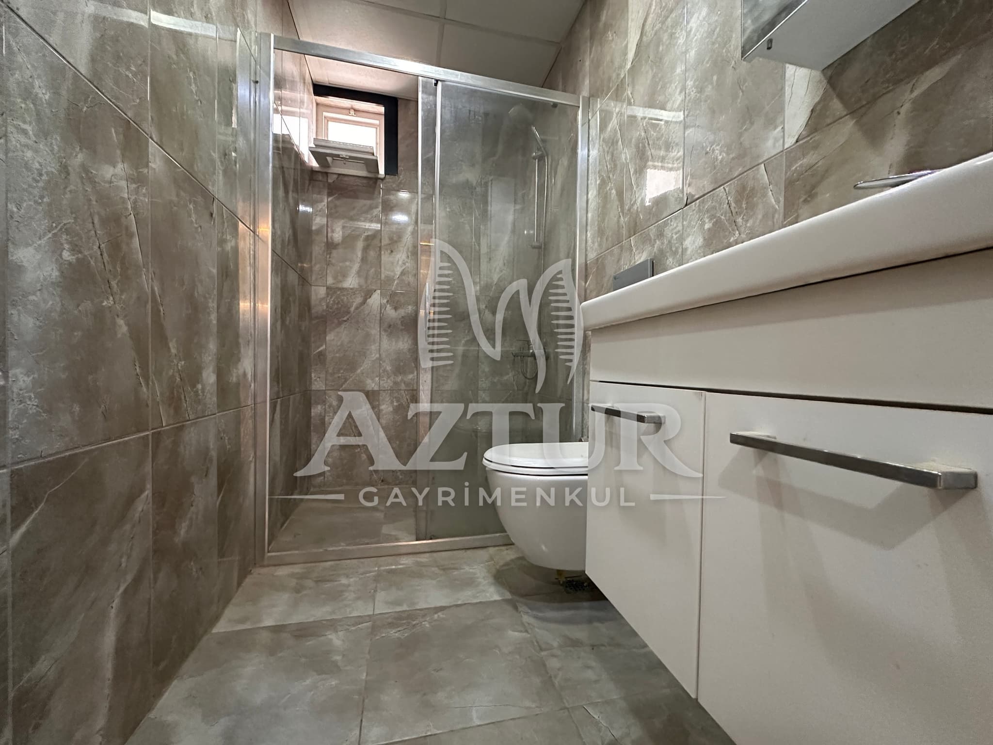 SARISU'DA HAVUZLU SİTE İÇERİSİNDE FULL TADİLATLI 1+1 SATILIK DAİRE