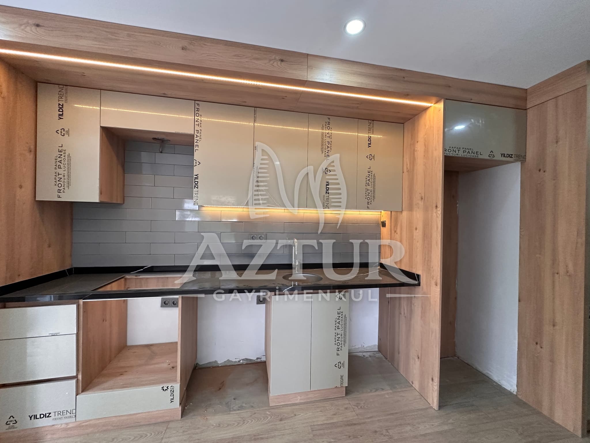 SARISU'DA HAVUZLU SİTE İÇERİSİNDE FULL TADİLATLI 1+1 SATILIK DAİRE