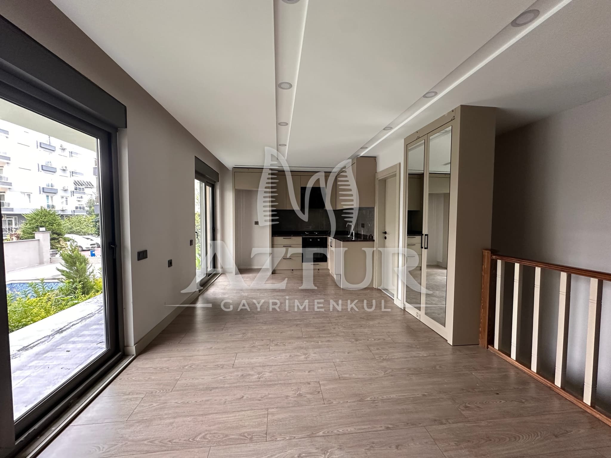 HURMA'DA TEK BLOKLU SİTE İÇERİSİNDE HAVUZLU 1+1 SATILIK DAİRE