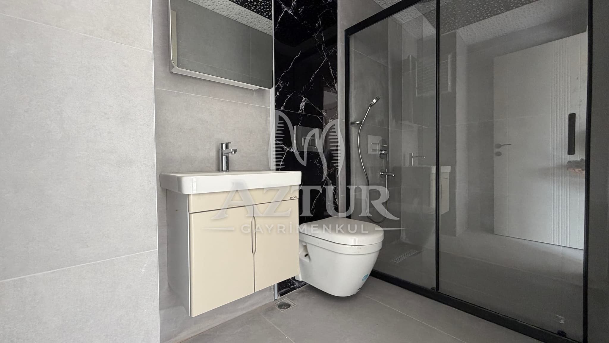 HURMA'DA TEK BLOKLU SİTE İÇERİSİNDE HAVUZLU DUBLEKS 3+1 SATILIK DAİRE