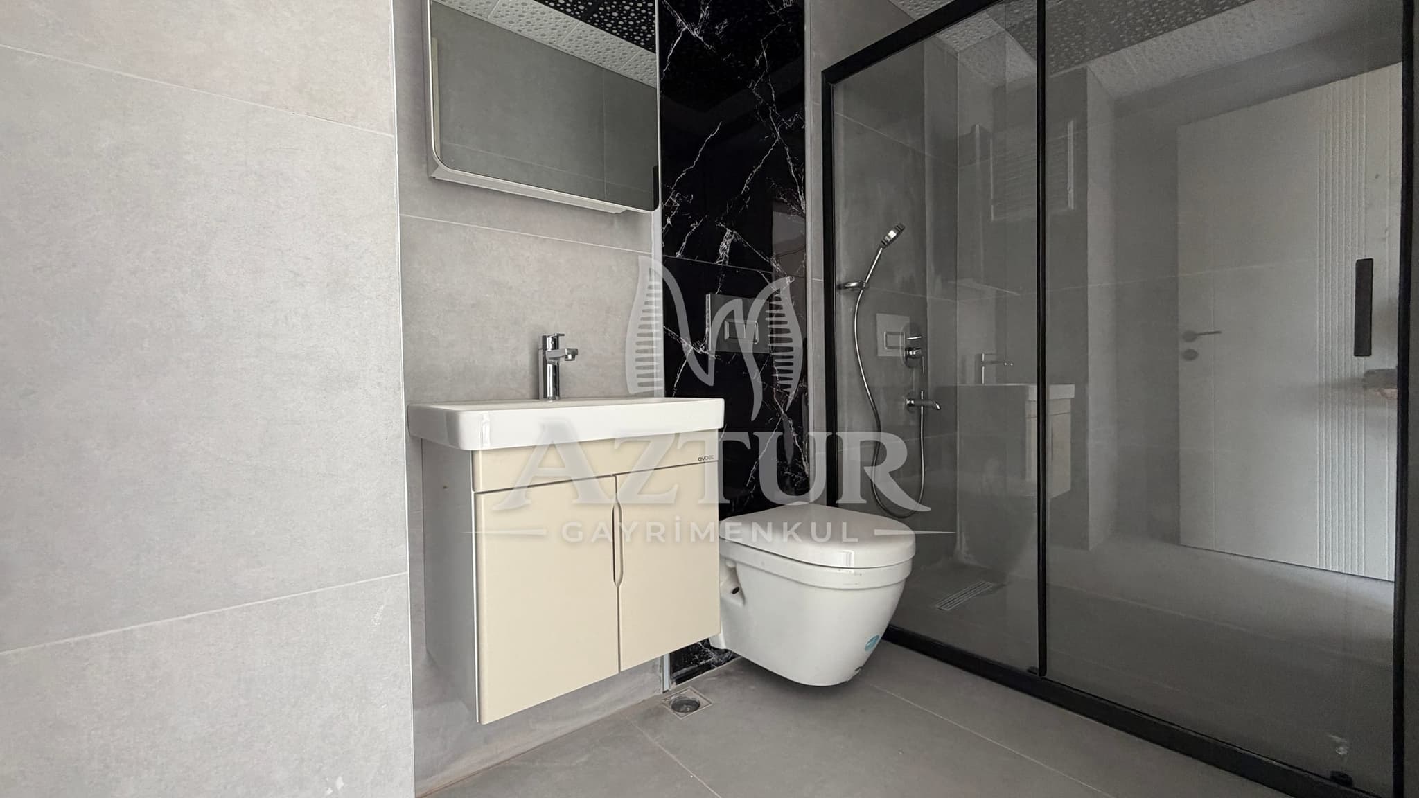 HURMA'DA TEK BLOKLU SİTE İÇERİSİNDE HAVUZLU DUBLEKS 3+1 SATILIK DAİRE