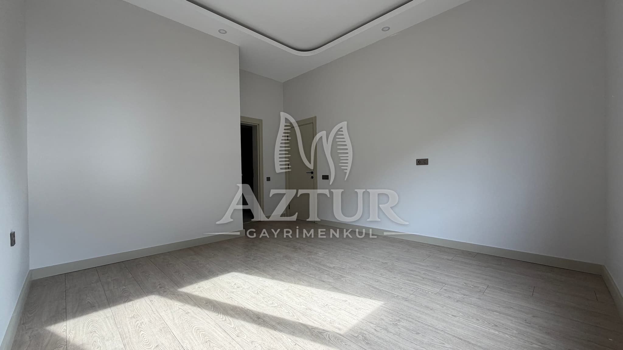 HURMA'DA TEK BLOKLU SİTE İÇERİSİNDE HAVUZLU DUBLEKS 3+1 SATILIK DAİRE