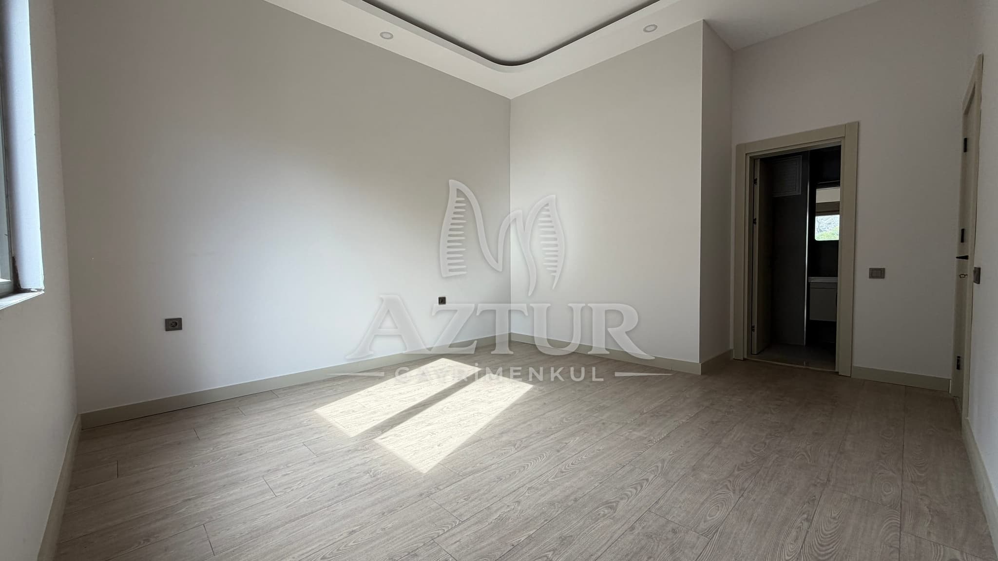 HURMA'DA TEK BLOKLU SİTE İÇERİSİNDE HAVUZLU DUBLEKS 3+1 SATILIK DAİRE