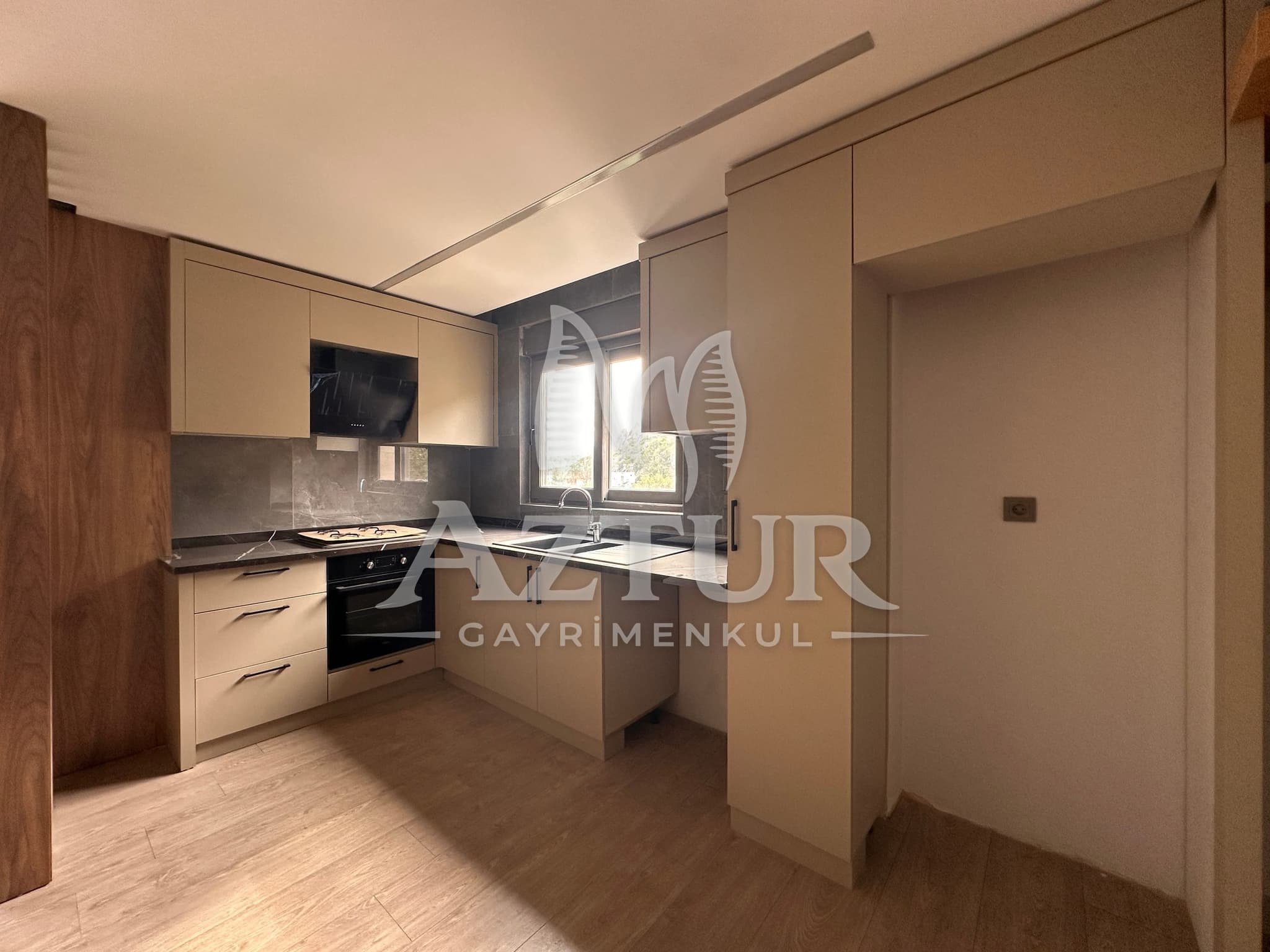 HURMA'DA TEK BLOKLU SİTE İÇERİSİNDE HAVUZLU DUBLEKS 3+1 SATILIK DAİRE
