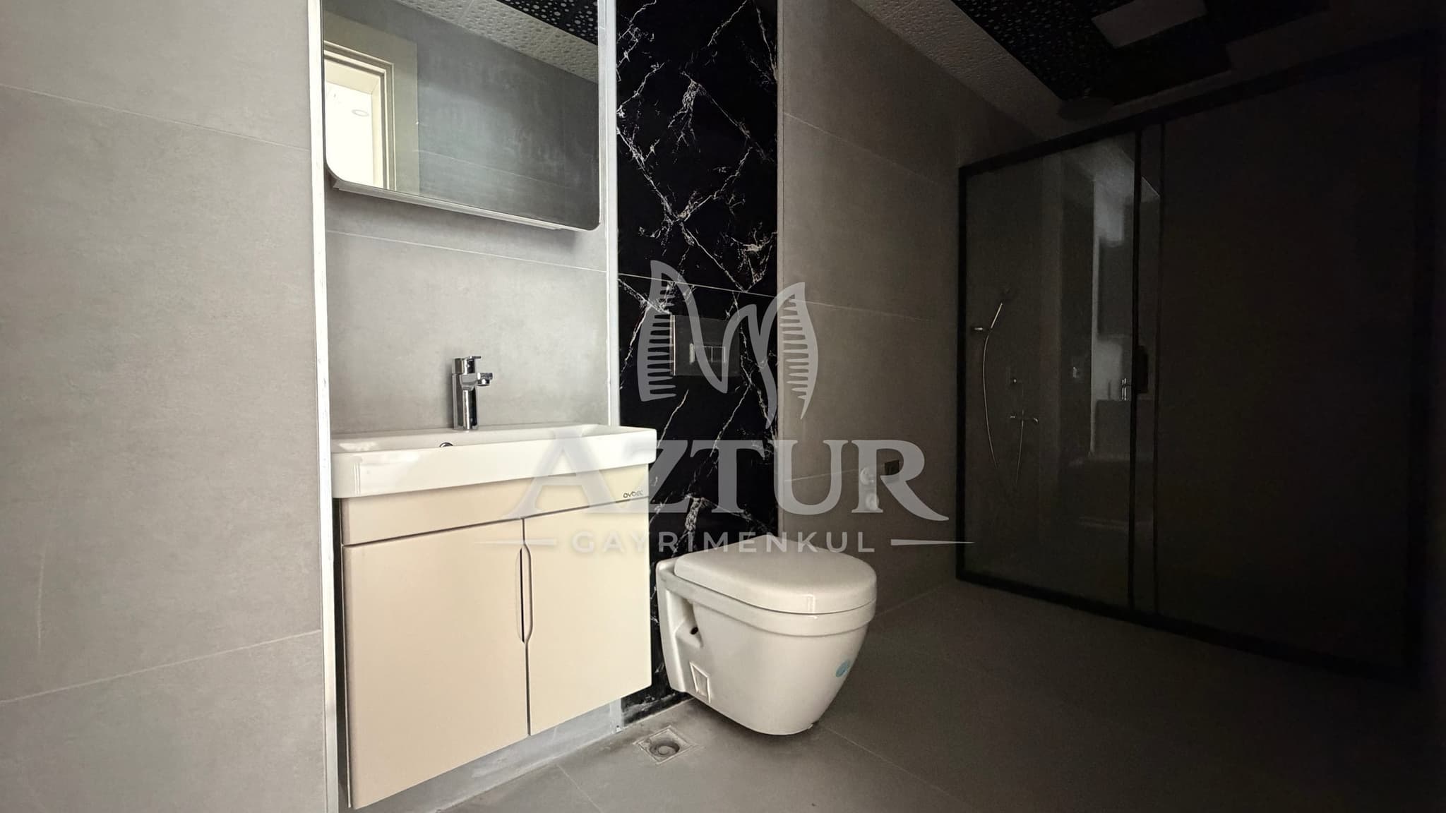 HURMA'DA TEK BLOKLU SİTE İÇERİSİNDE HAVUZLU DUBLEKS 3+1 SATILIK DAİRE