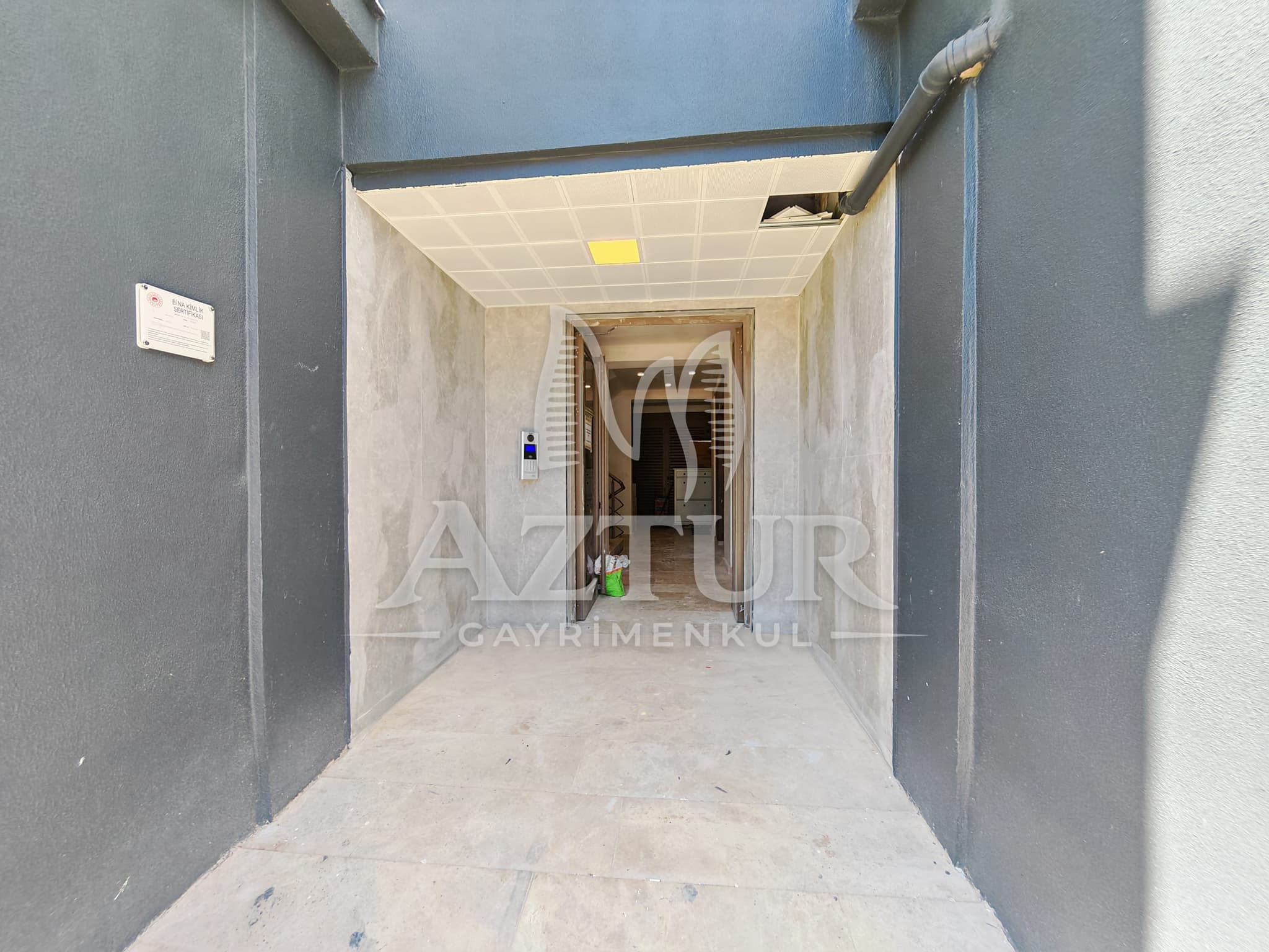 AKTOPRAK'TA HAVUZLU SİTE İÇERİSİNDE SIFIR 2+1 SATILIK DAİRE