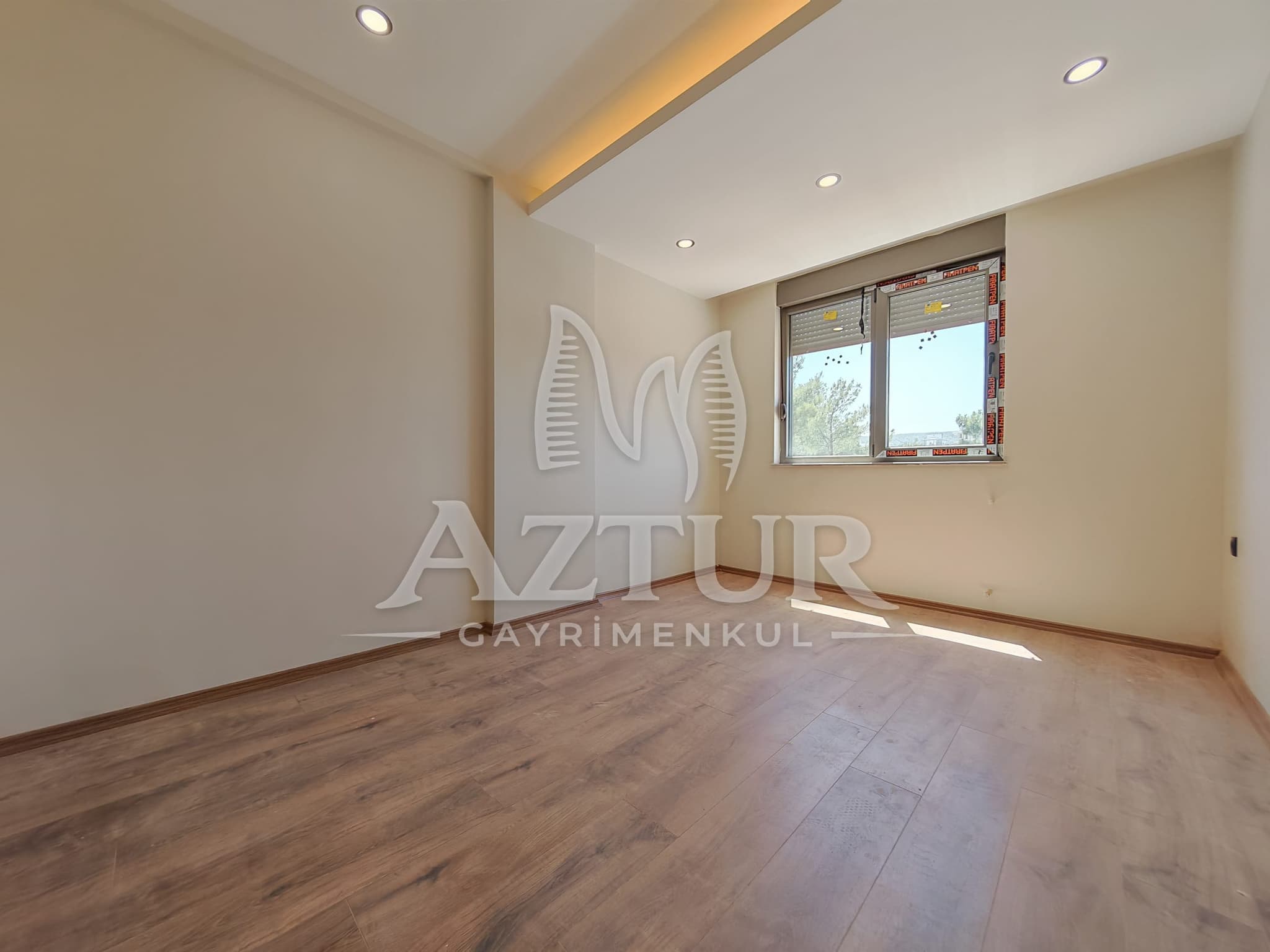 AKTOPRAK'TA HAVUZLU SİTE İÇERİSİNDE SIFIR 2+1 SATILIK DAİRE