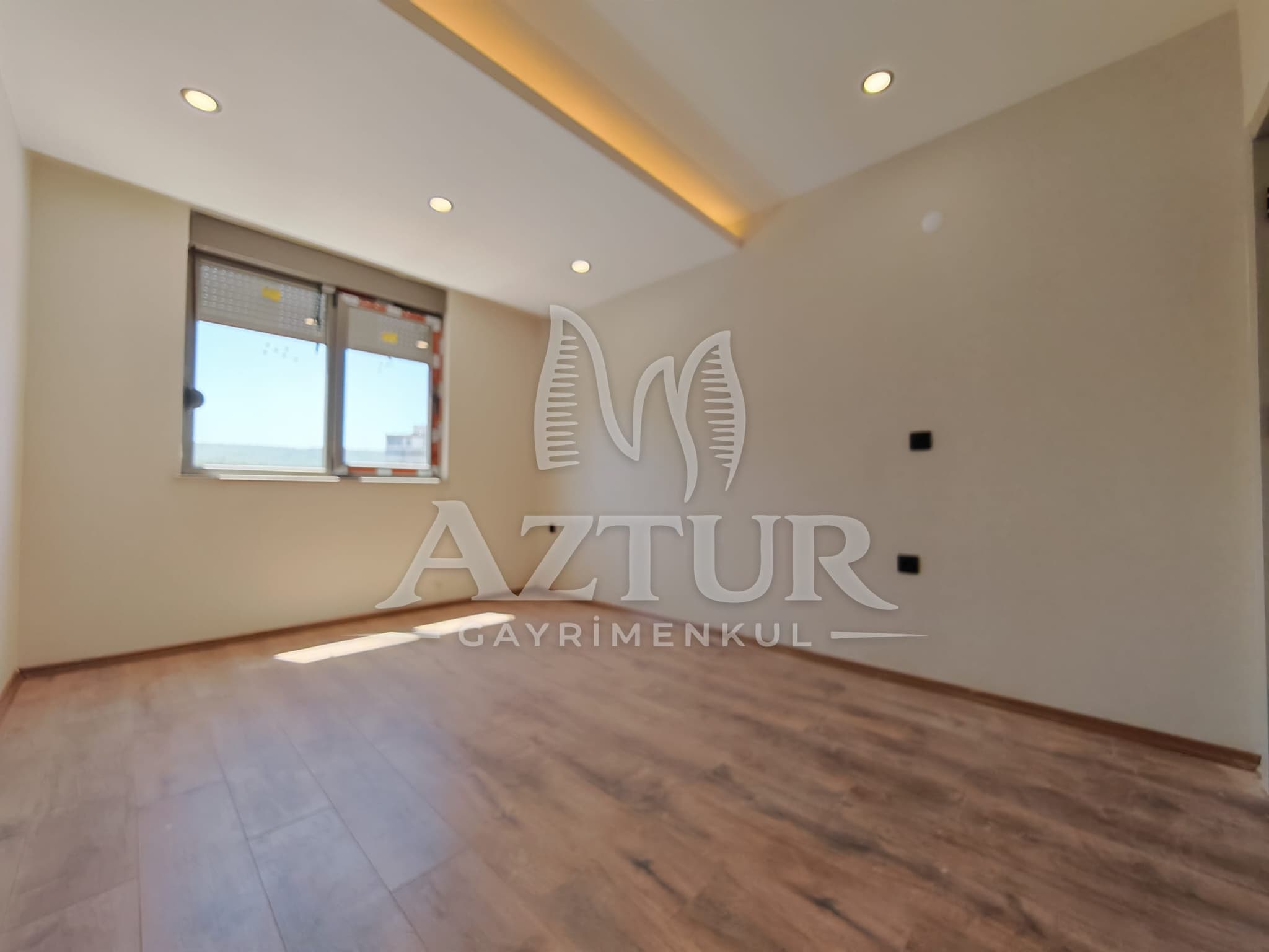 AKTOPRAK'TA HAVUZLU SİTE İÇERİSİNDE SIFIR 2+1 SATILIK DAİRE