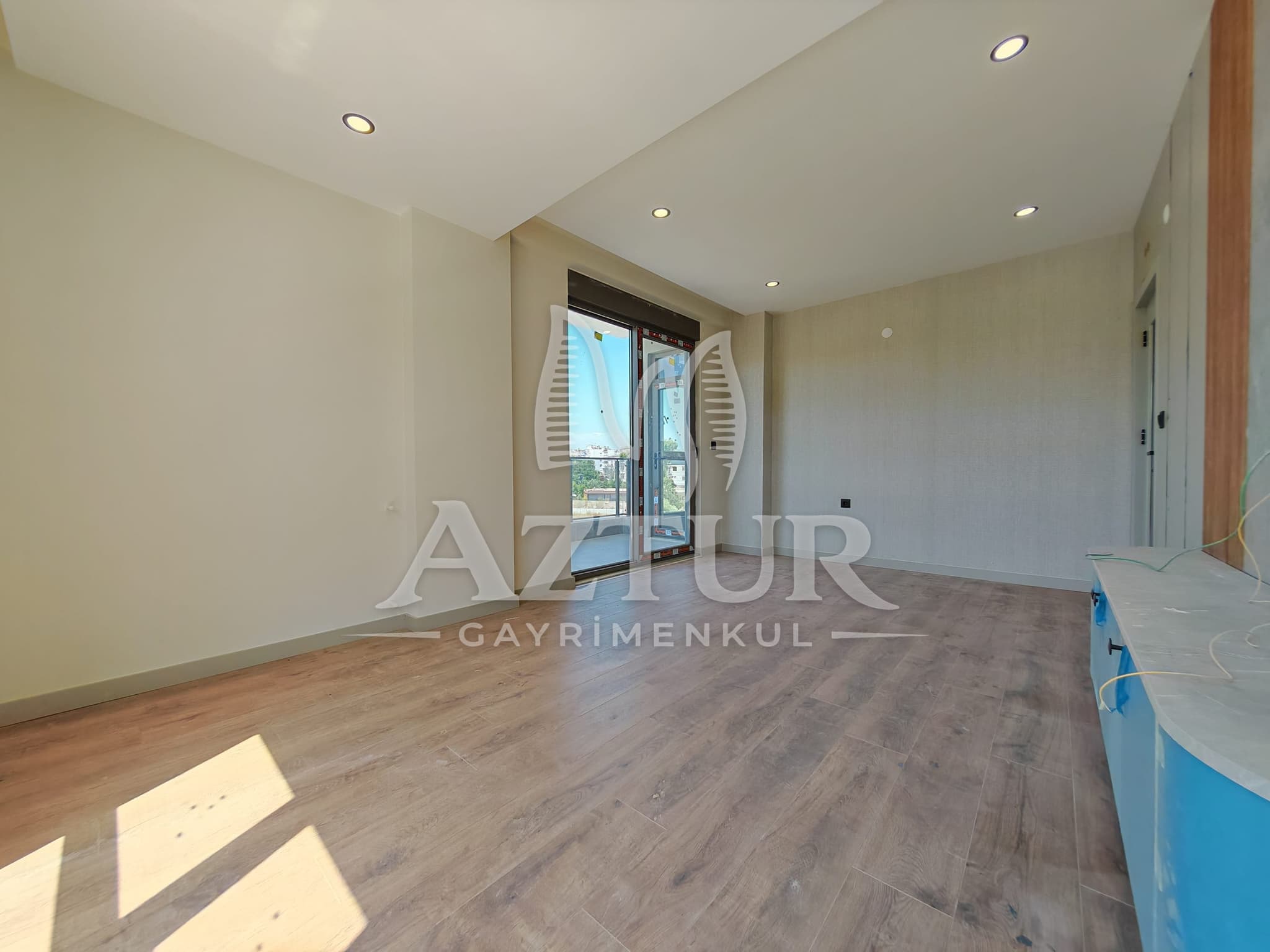 AKTOPRAK'TA HAVUZLU SİTE İÇERİSİNDE SIFIR 2+1 SATILIK DAİRE