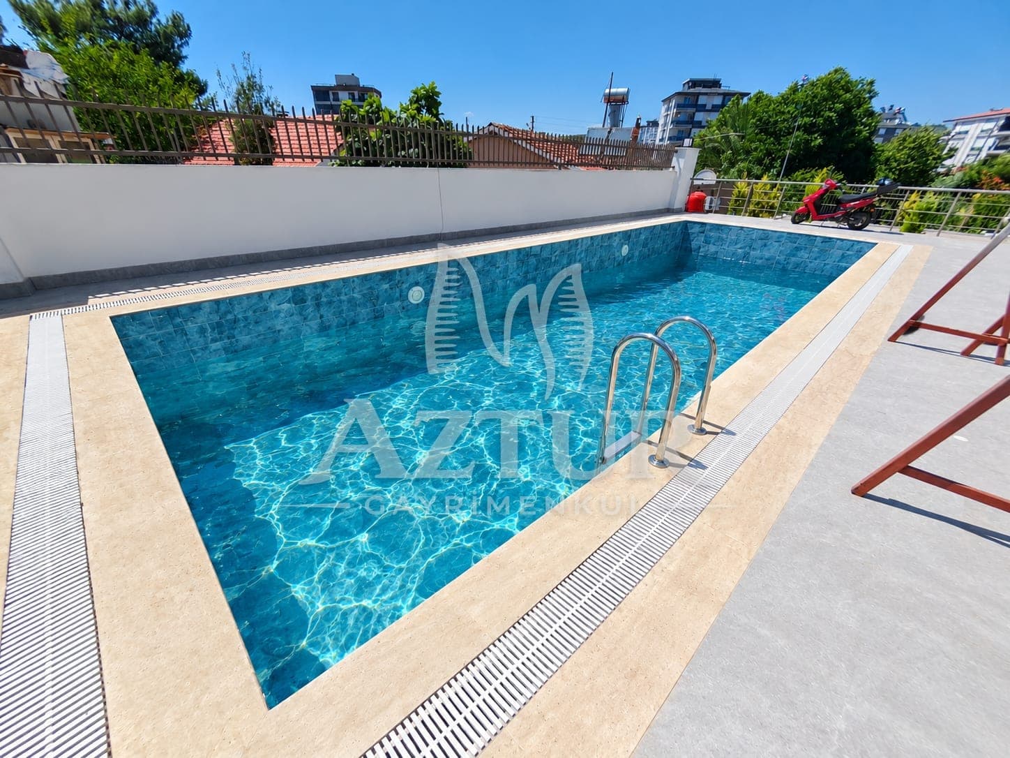 AKTOPRAK'TA HAVUZLU SİTE İÇERİSİNDE SIFIR 2+1 SATILIK DAİRE