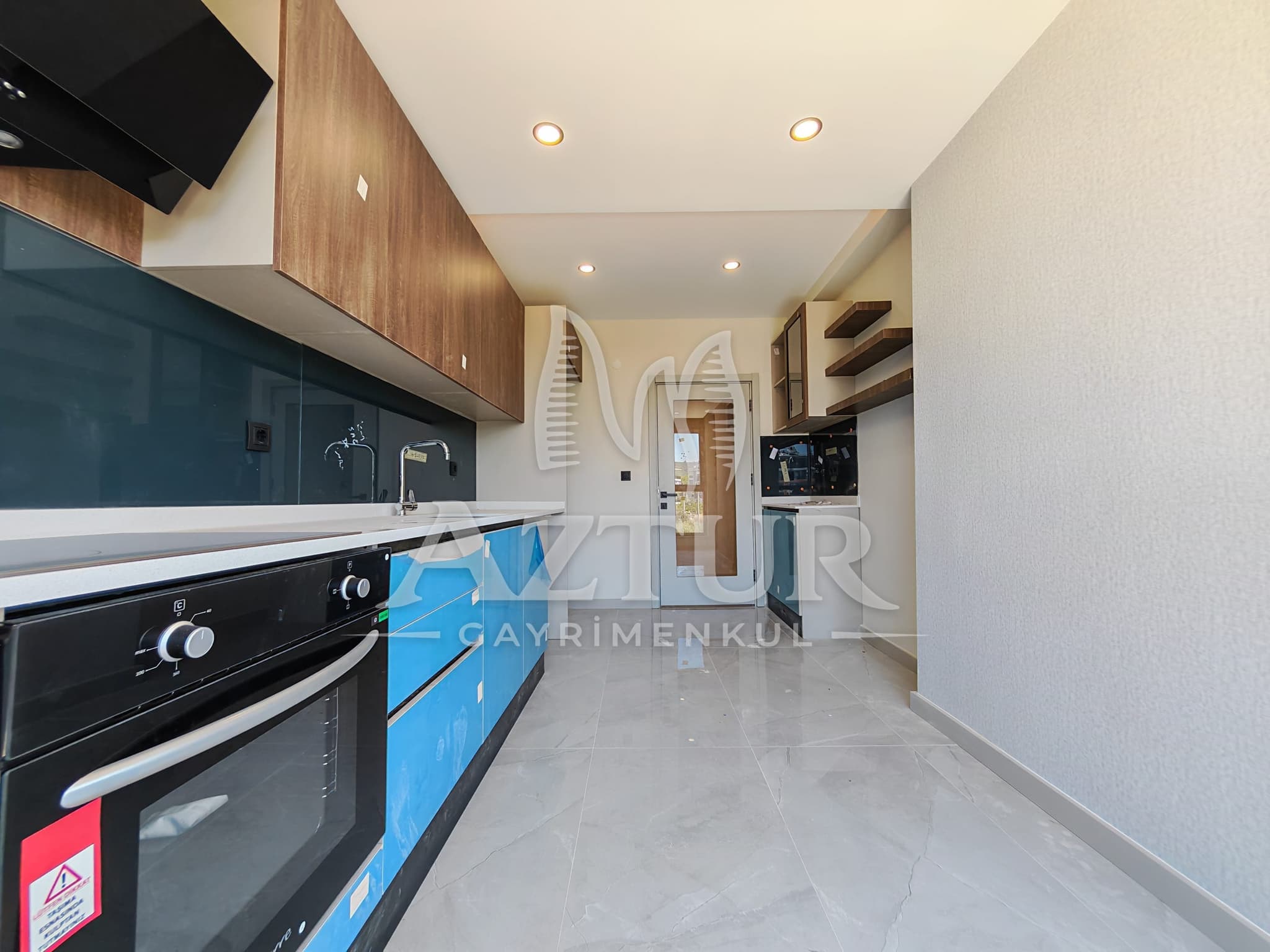 AKTOPRAK'TA HAVUZLU SİTE İÇERİSİNDE SIFIR 2+1 SATILIK DAİRE