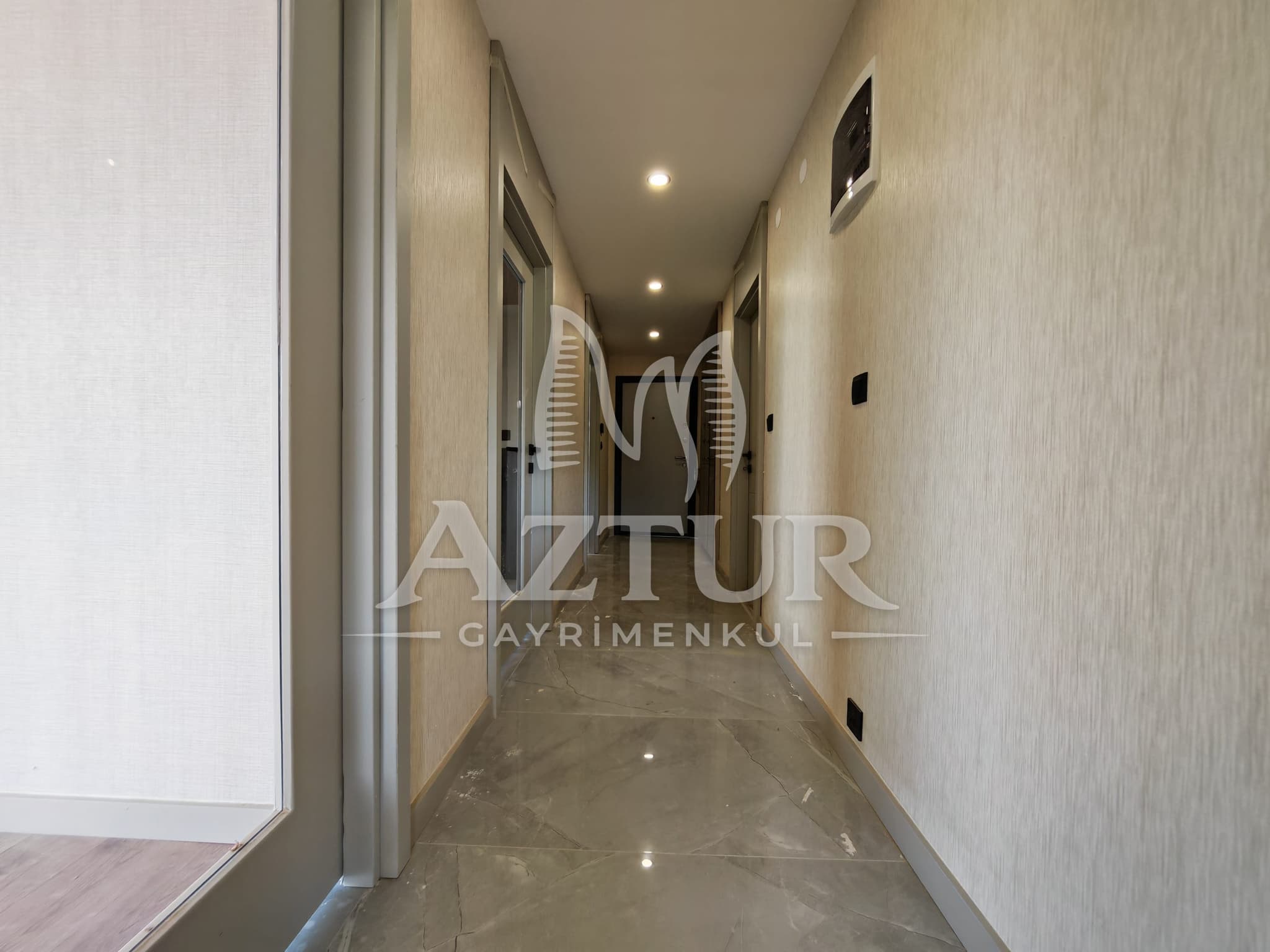 AKTOPRAK'TA HAVUZLU SİTE İÇERİSİNDE SIFIR 2+1 SATILIK DAİRE