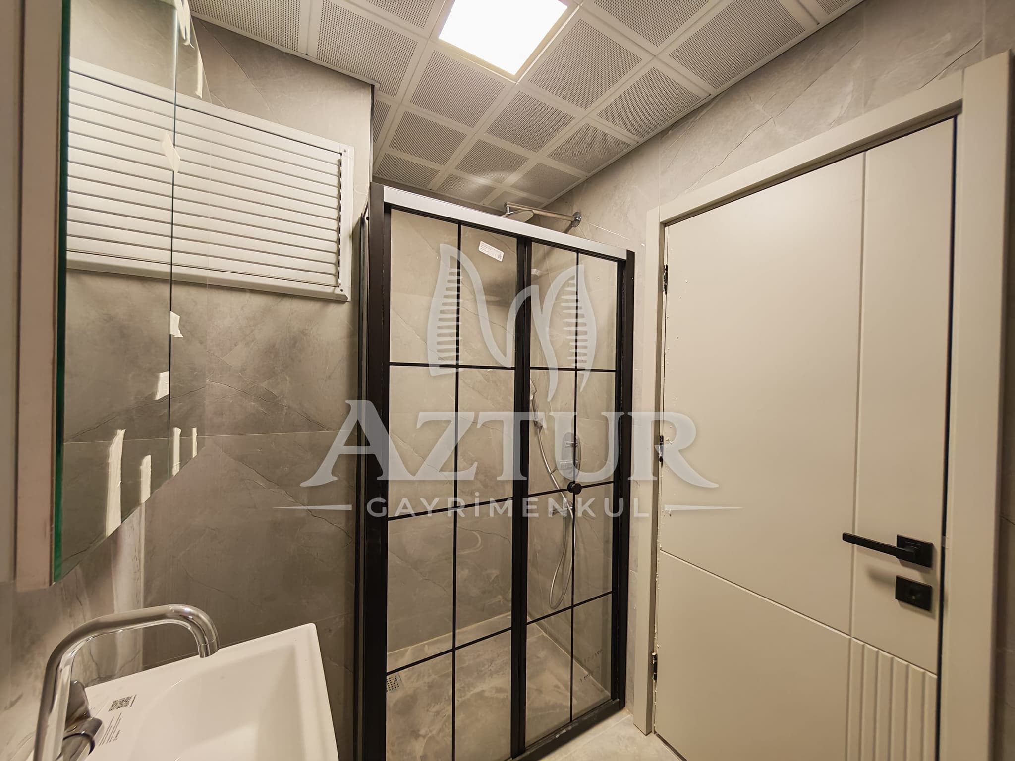 AKTOPRAK'TA HAVUZLU SİTE İÇERİSİNDE SIFIR 2+1 SATILIK DAİRE