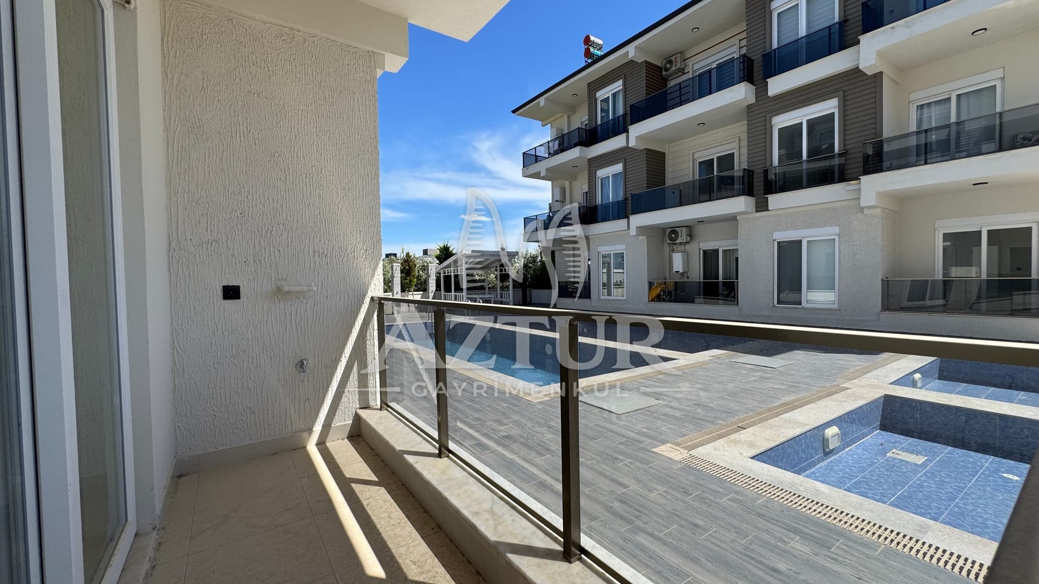 AYANOĞLU MH HAVUZLU SİTE İÇERİSİNDE BAHÇE KAT 1+1 SATILIK DAİRE