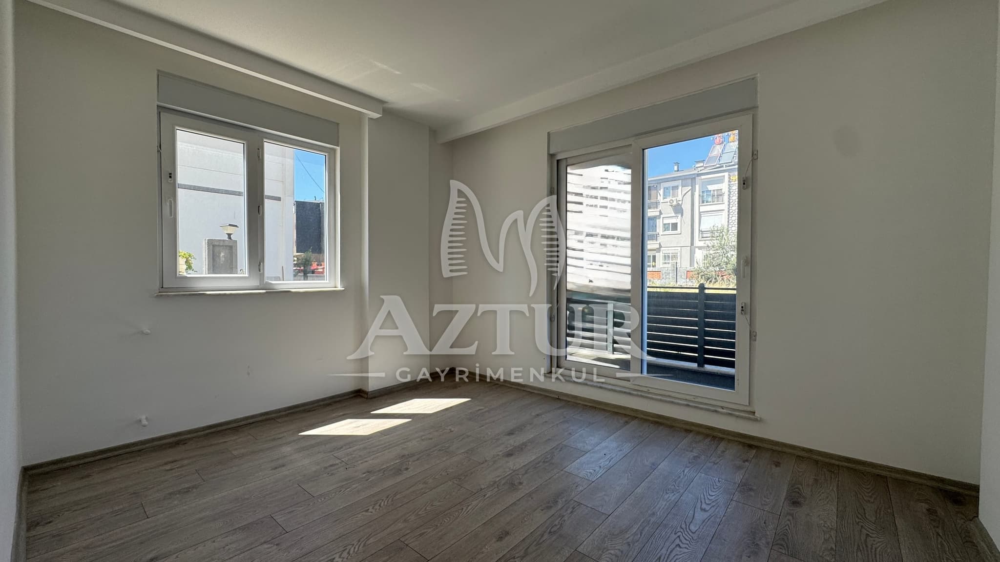 AYANOĞLU MH HAVUZLU SİTE İÇERİSİNDE BAHÇE KAT 1+1 SATILIK DAİRE