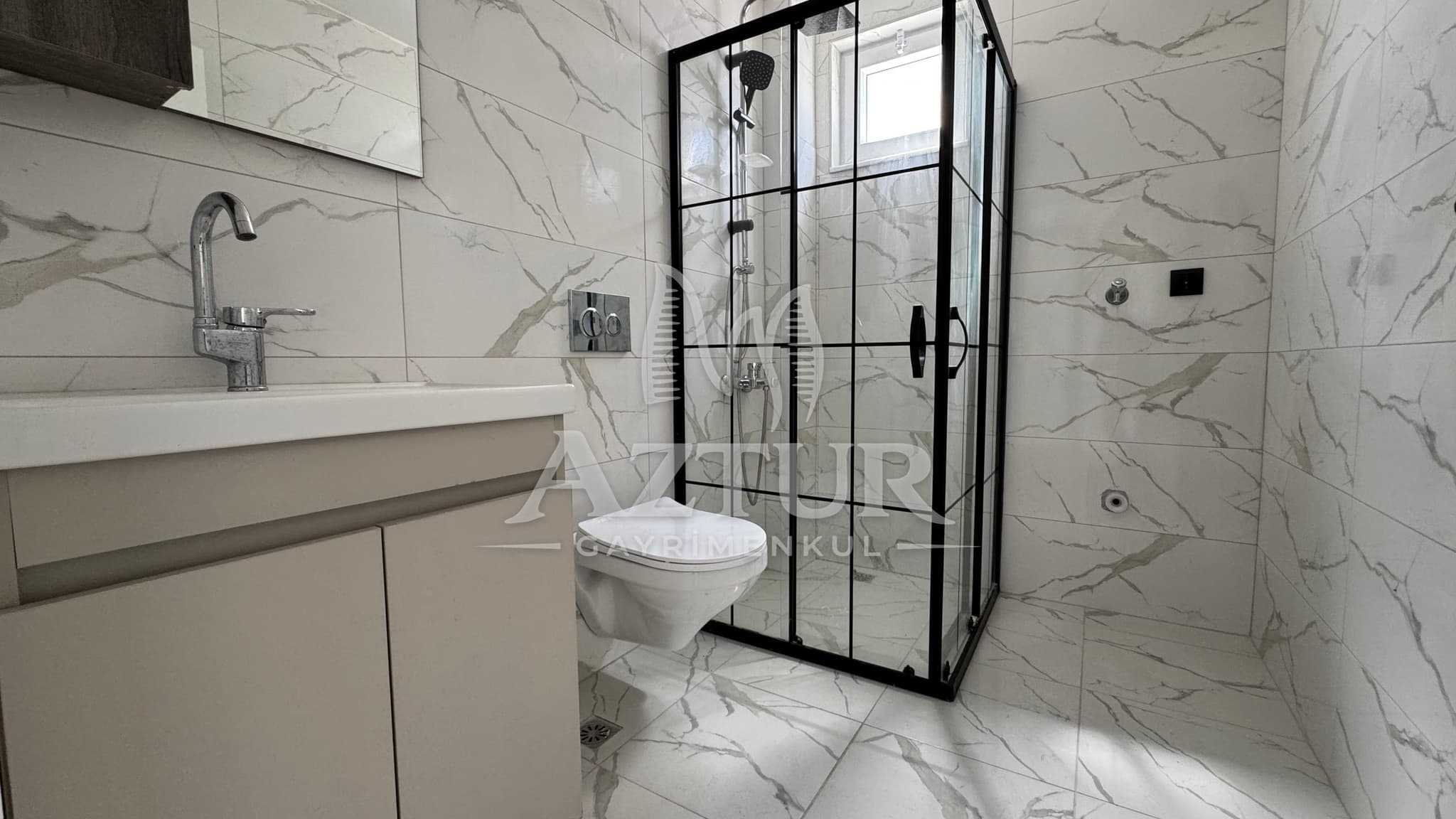 AYANOĞLU MH HAVUZLU SİTE İÇERİSİNDE BAHÇE KAT 1+1 SATILIK DAİRE