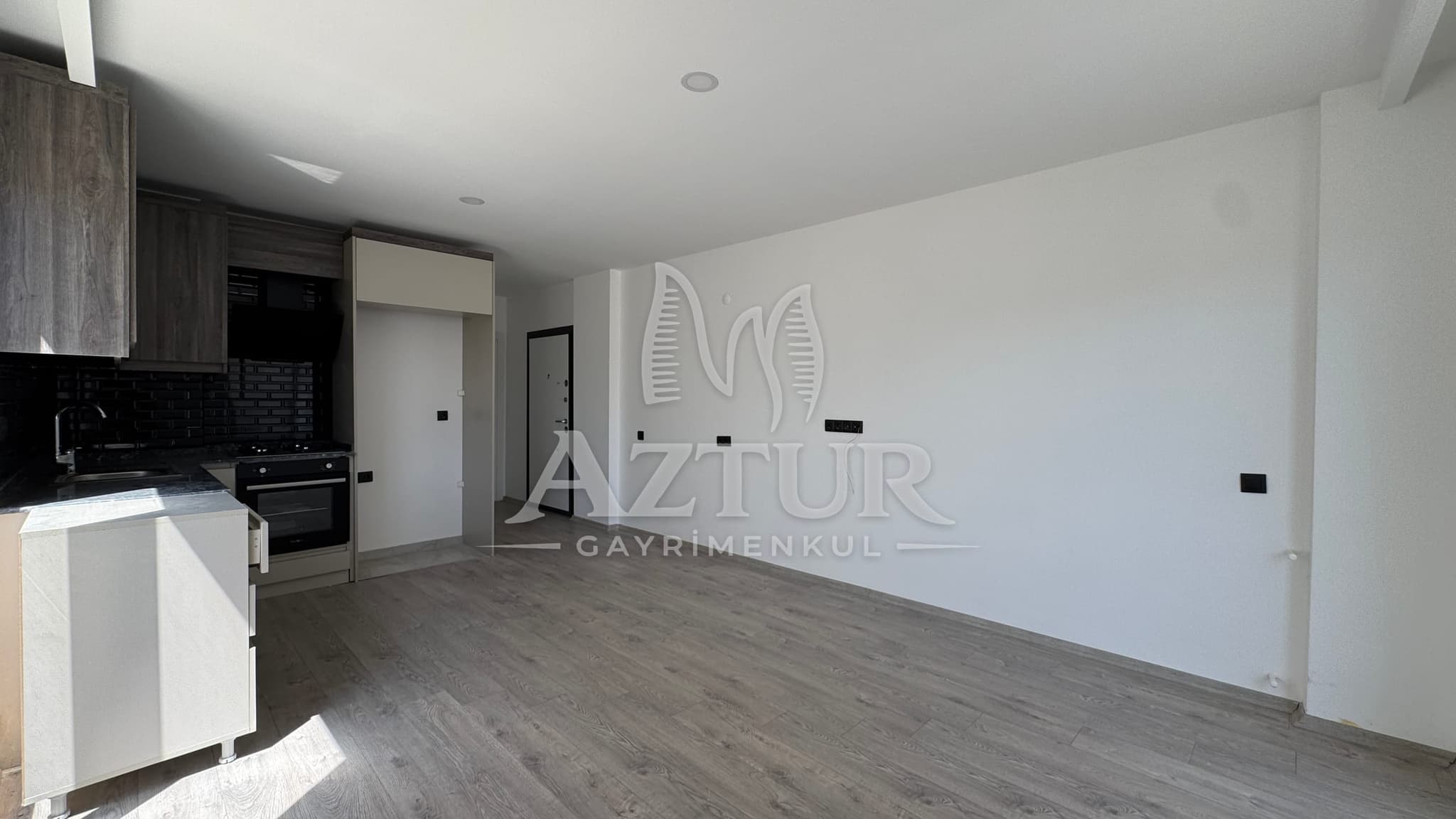 AYANOĞLU MH HAVUZLU SİTE İÇERİSİNDE BAHÇE KAT 1+1 SATILIK DAİRE