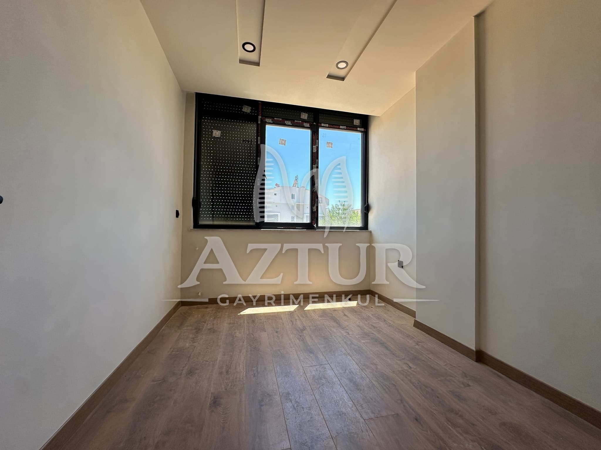 DEMİREL'DE HAVUZ-AÇIK OTOPARK SİTE İÇERİSİNDE 2+1 Y.GİRİŞ SATILIK DAİRE
