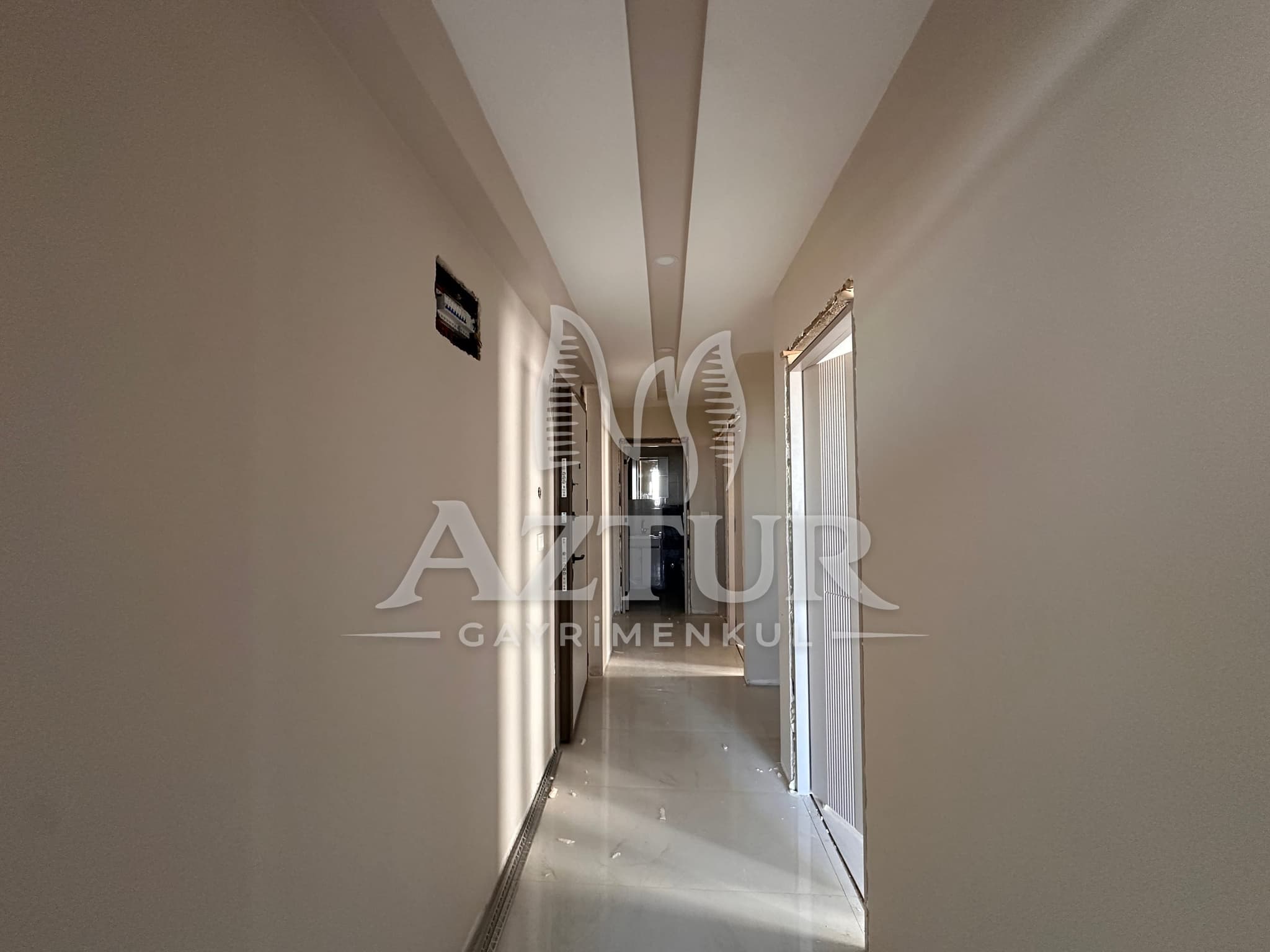 FEVZİ ÇAKMAK'TA CADDE ÜZERİ ARAKAT AYRI MUTFAK 2+1 SATILIK DAİRE