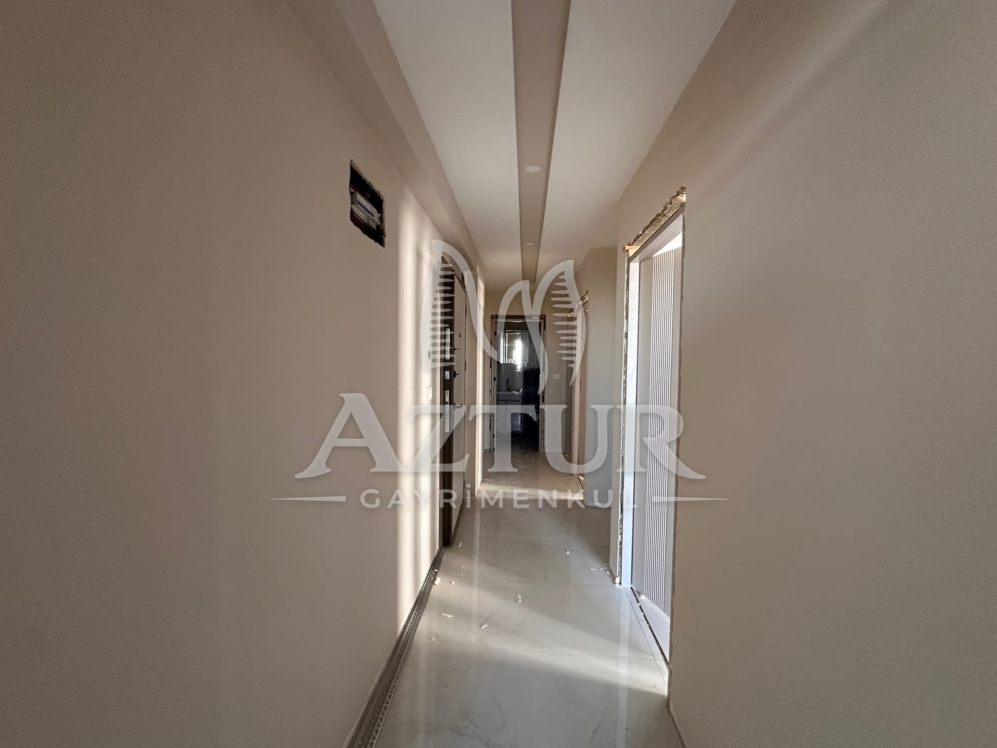 FEVZİ ÇAKMAK'TA CADDE ÜZERİ ARAKAT AYRI MUTFAK 2+1 SATILIK DAİRE