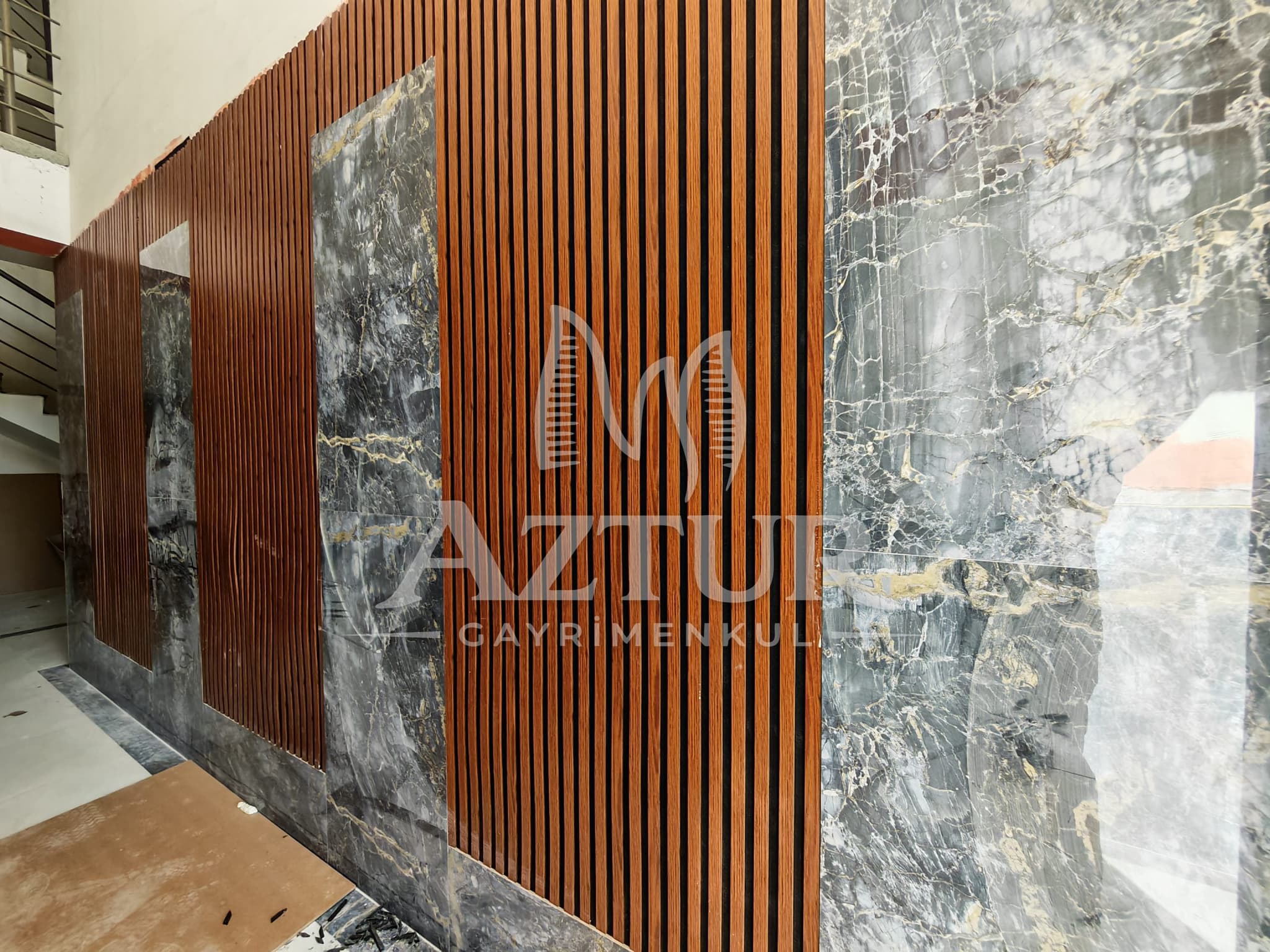FEVZİ ÇAKMAK'TA CADDE ÜZERİ ARAKAT AYRI MUTFAK 2+1 SATILIK DAİRE