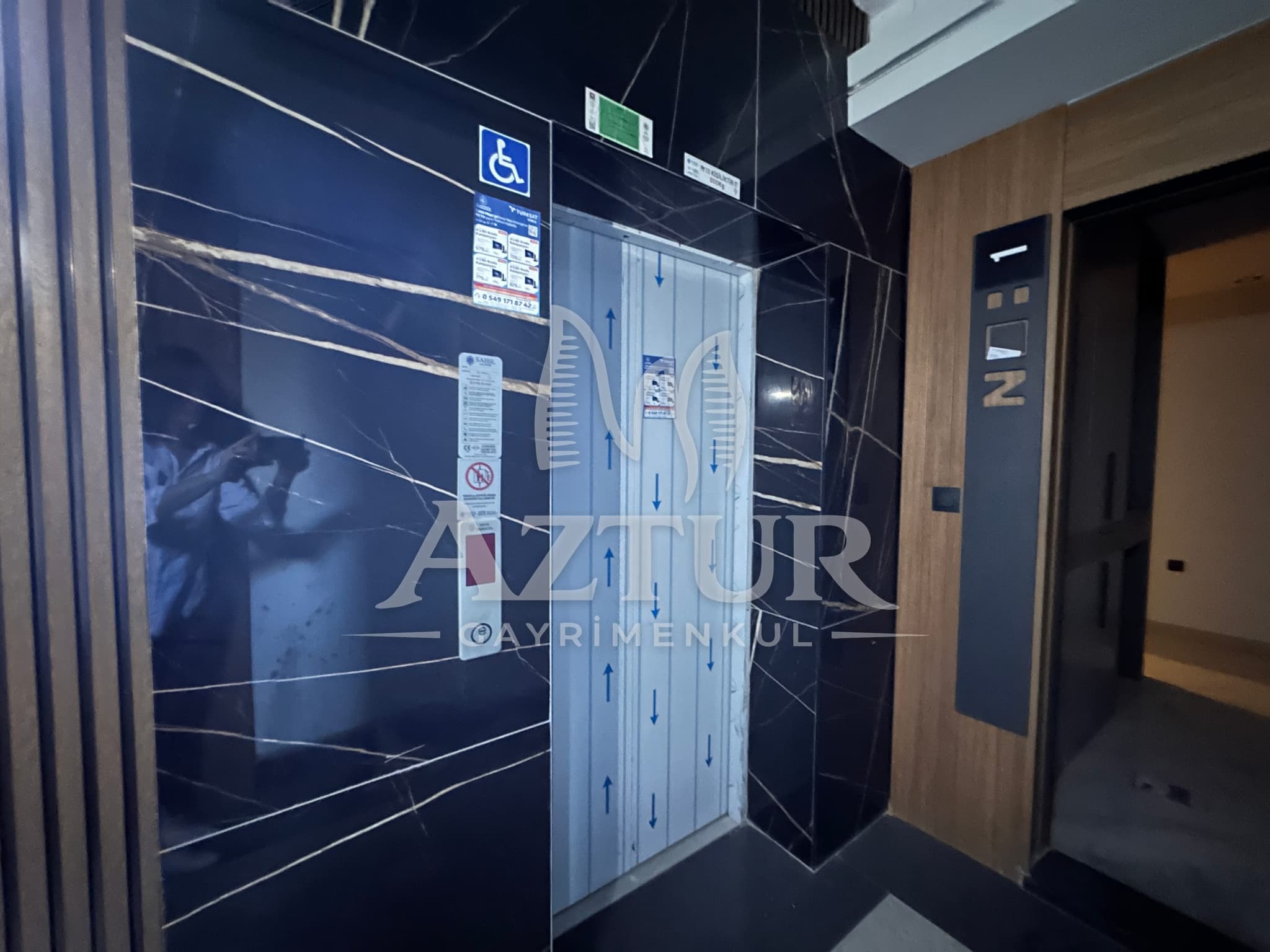 FEVZİ ÇAKMAK'TA HAVUZLU SİTE İÇERİSİNDE SIFIR 3+1 SATILIK DAİRE