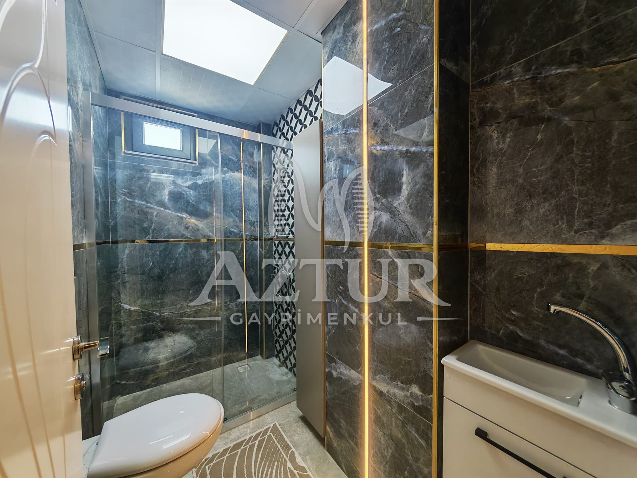 FEVZİÇAKMAK'TA HAVUZLU SİTE İÇERİSİNDE GENİŞ M2 3+1 SATILIK DAİRE