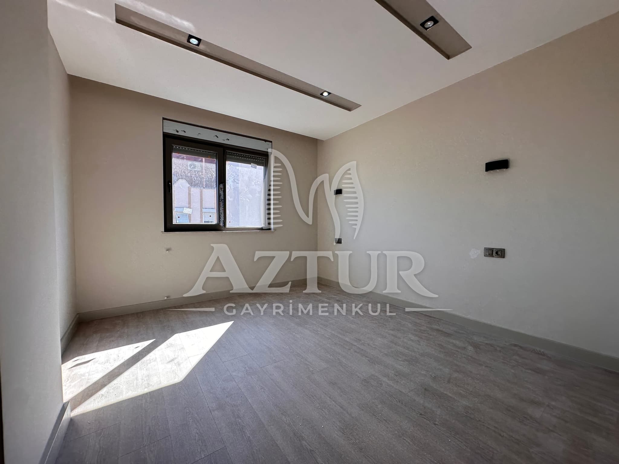 AYANOĞLU'NDA KANAL - TRAMVAY YAKINI SIFIR 2+1 SATILIK DAİRE