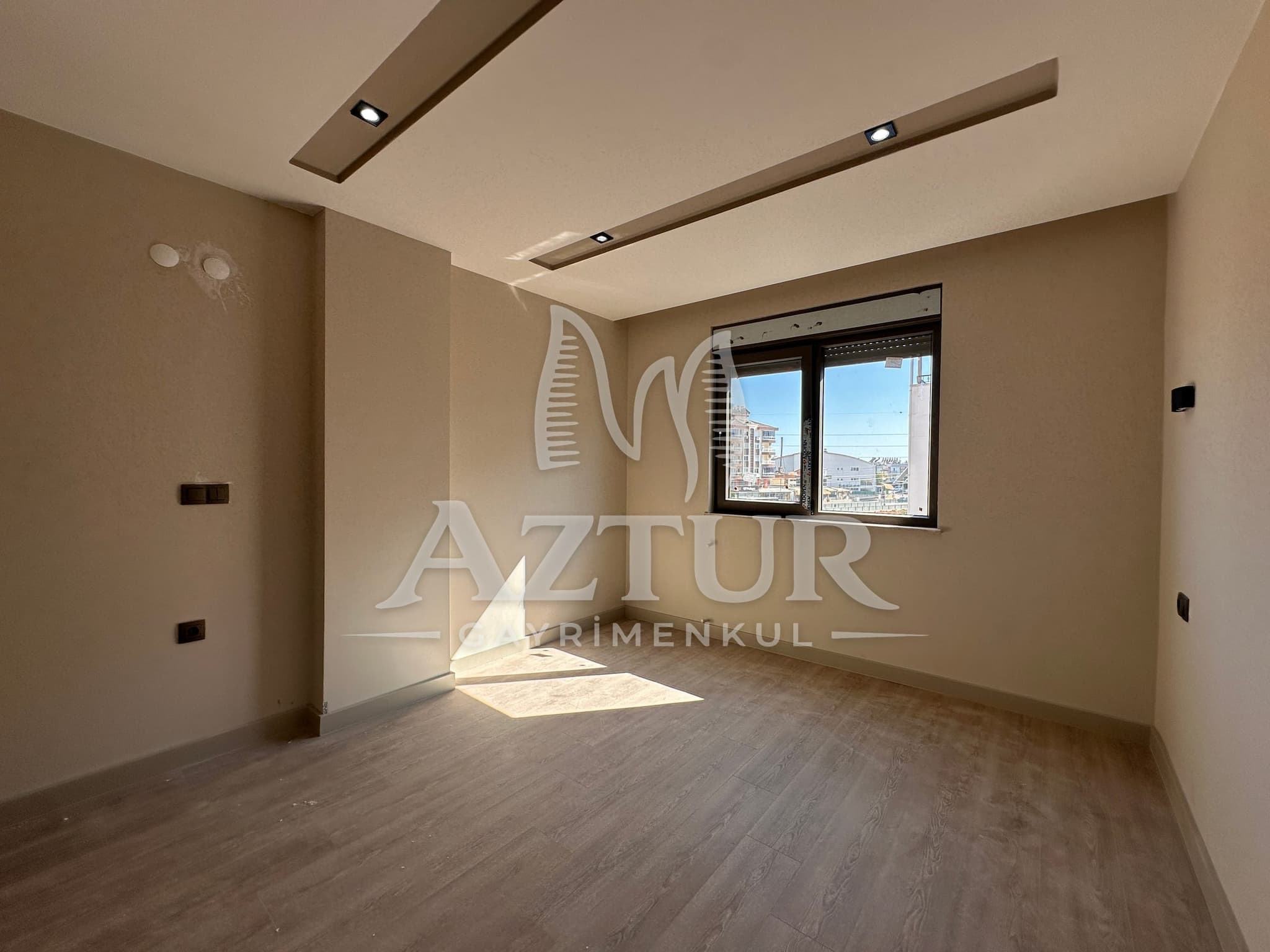 AYANOĞLU'NDA KANAL - TRAMVAY YAKINI SIFIR 2+1 SATILIK DAİRE