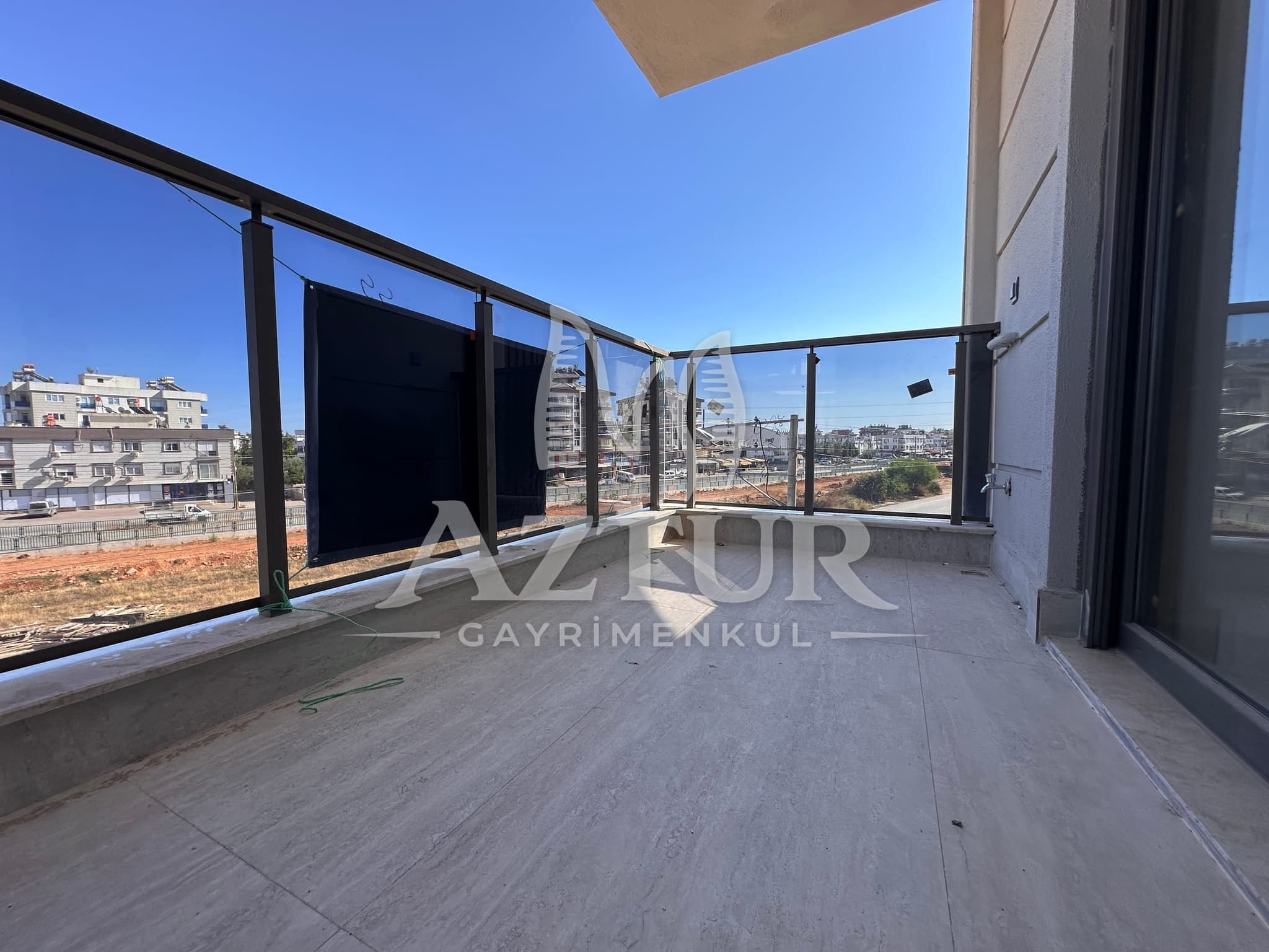 AYANOĞLU'NDA KANAL - TRAMVAY YAKINI SIFIR 2+1 SATILIK DAİRE