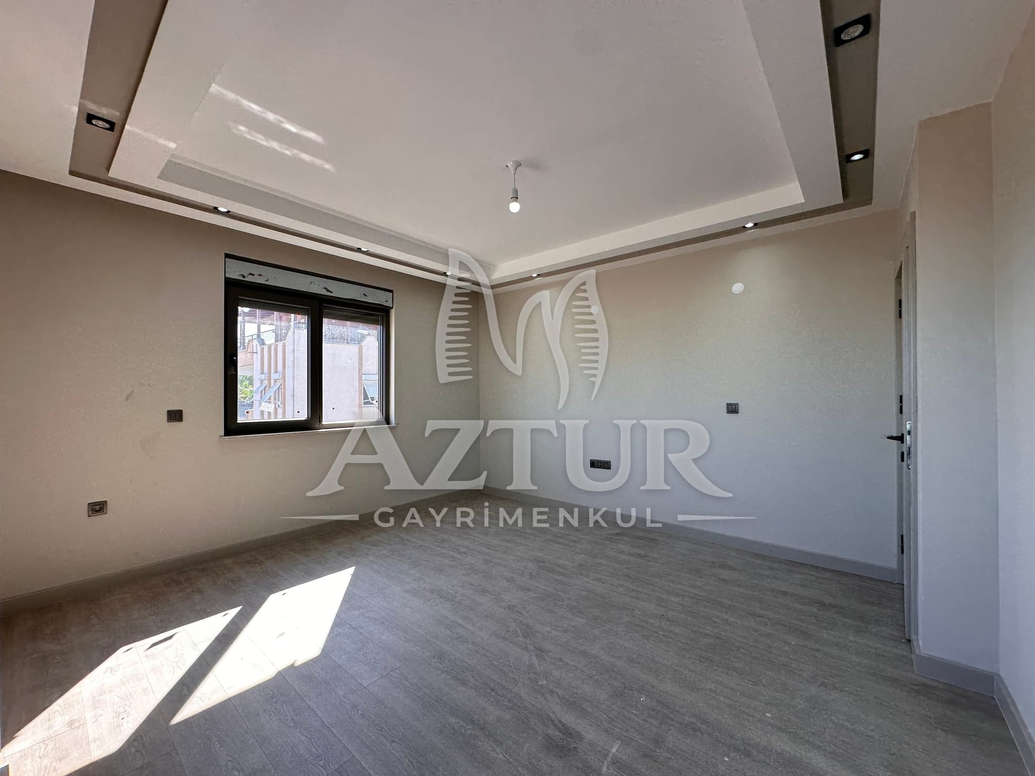 AYANOĞLU'NDA KANAL - TRAMVAY YAKINI SIFIR 2+1 SATILIK DAİRE