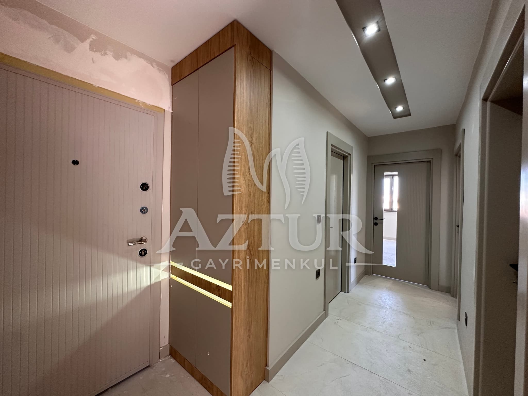 AYANOĞLU'NDA KANAL - TRAMVAY YAKINI SIFIR 2+1 SATILIK DAİRE
