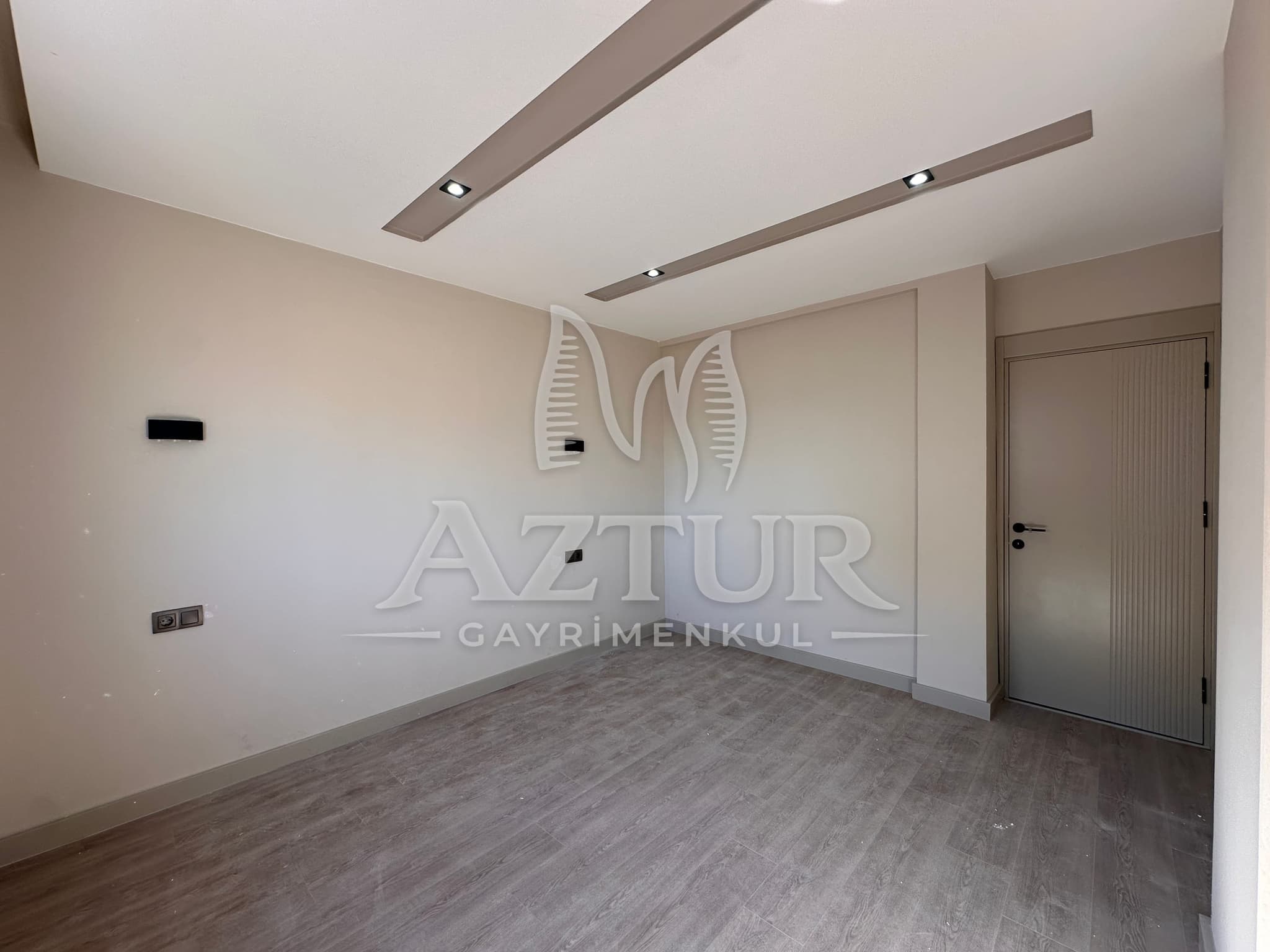 AYANOĞLU'NDA KANAL - TRAMVAY YAKINI SIFIR 2+1 SATILIK DAİRE